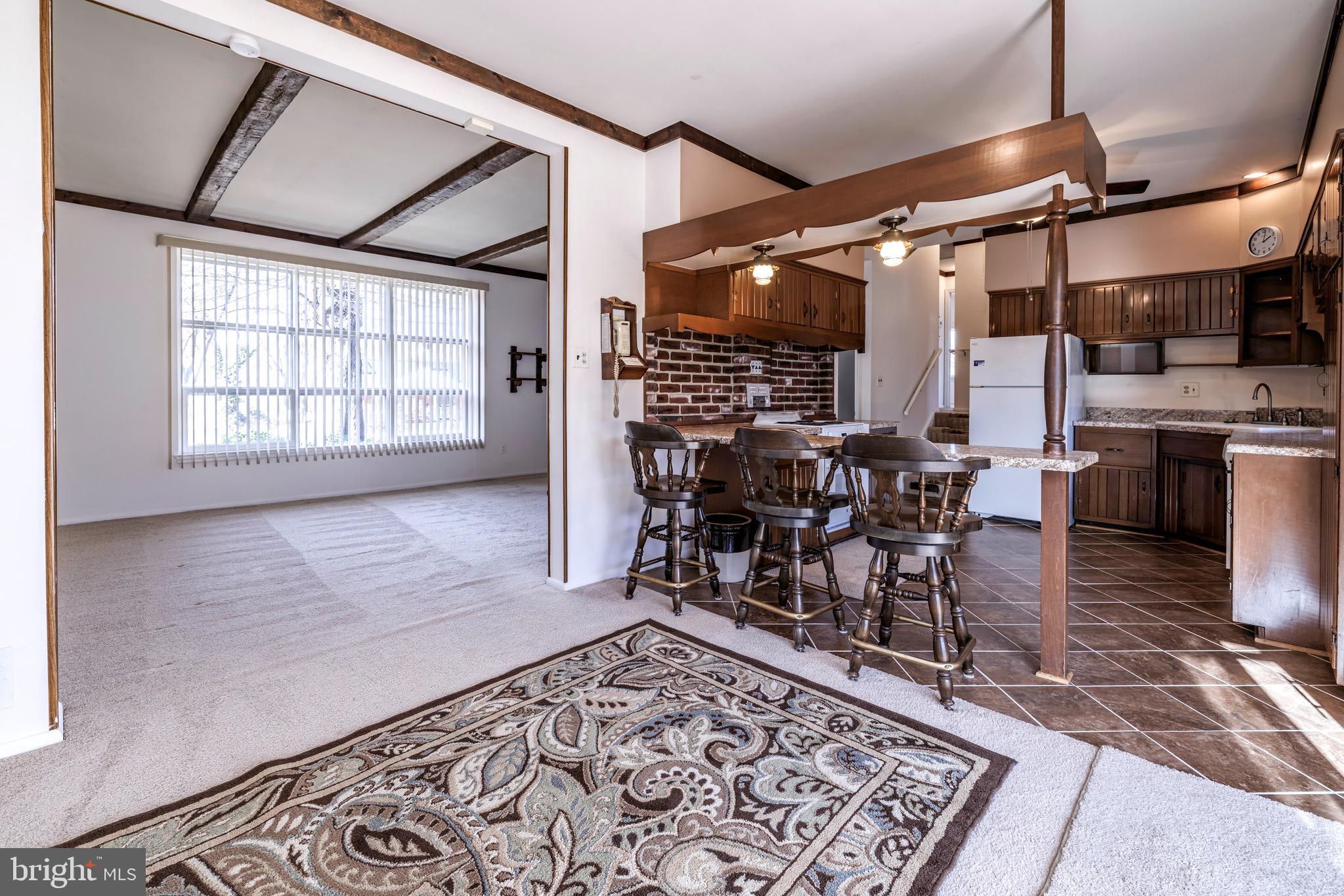 NEW CARROLLTON - Residential