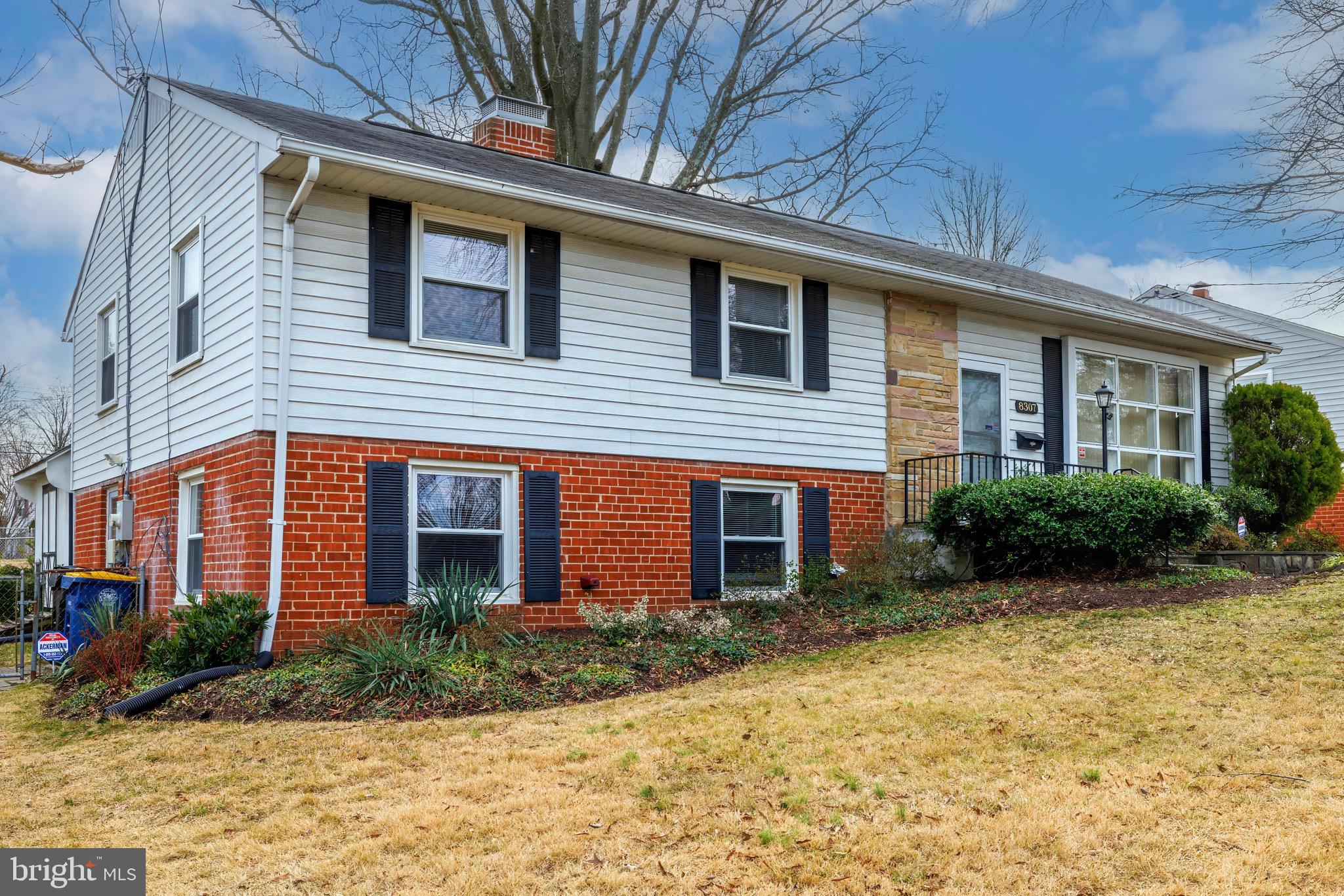 NEW CARROLLTON - Residential