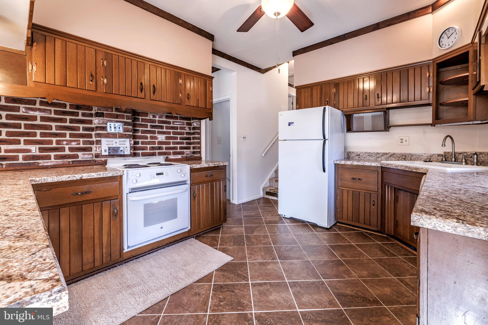 NEW CARROLLTON - Residential