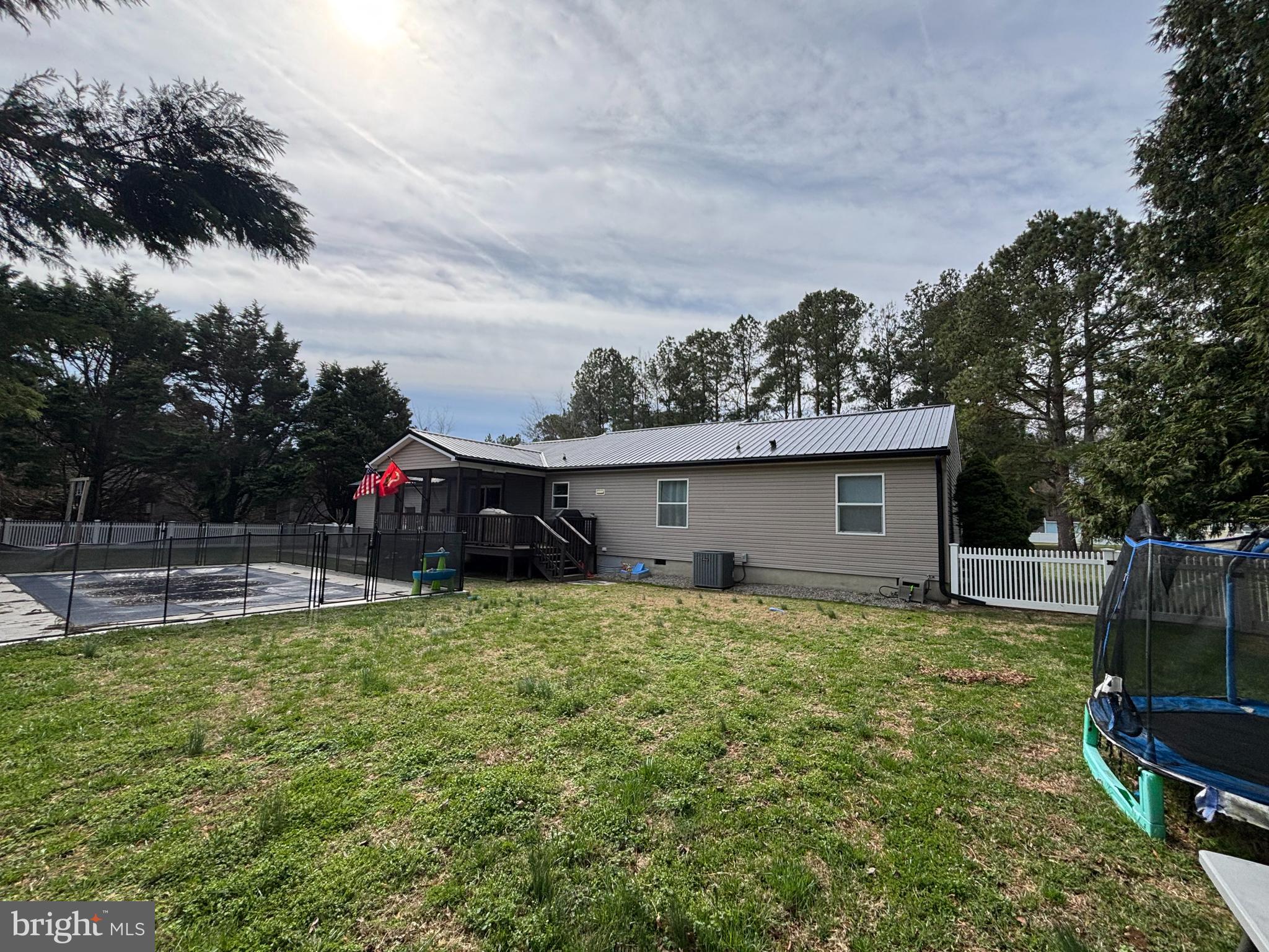 OVERBROOK SHORES - Residential