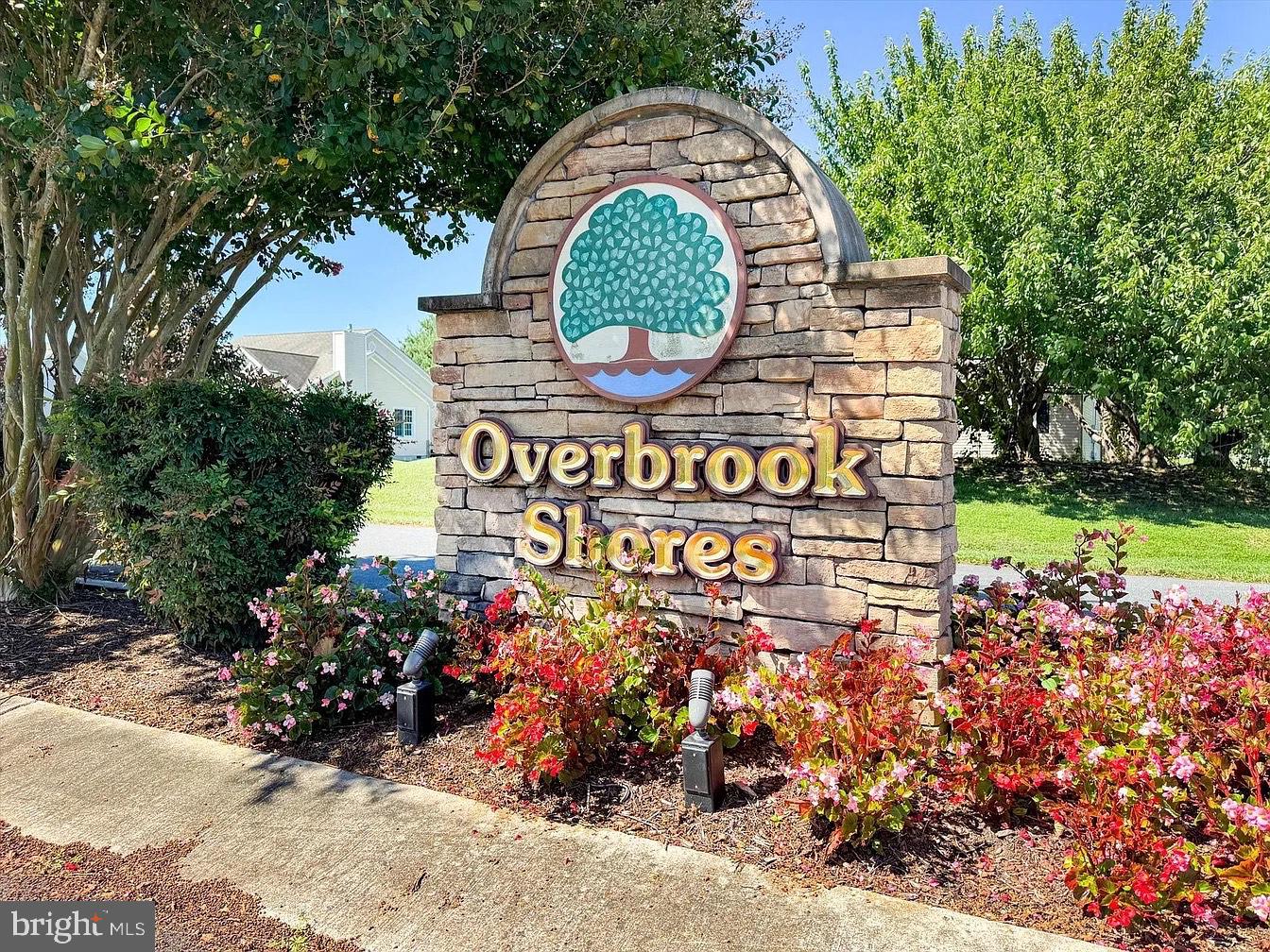 OVERBROOK SHORES - Residential