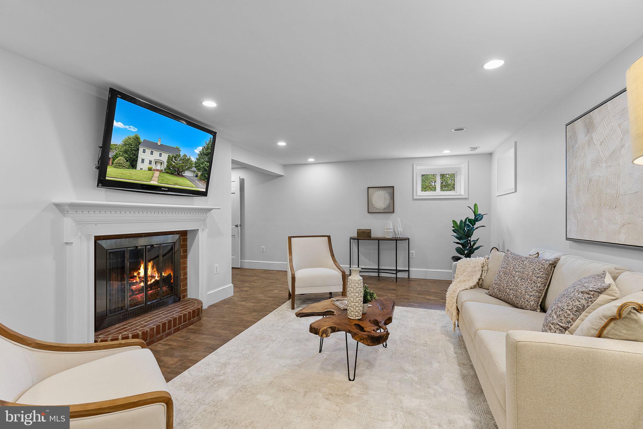 CLOVER - Residential