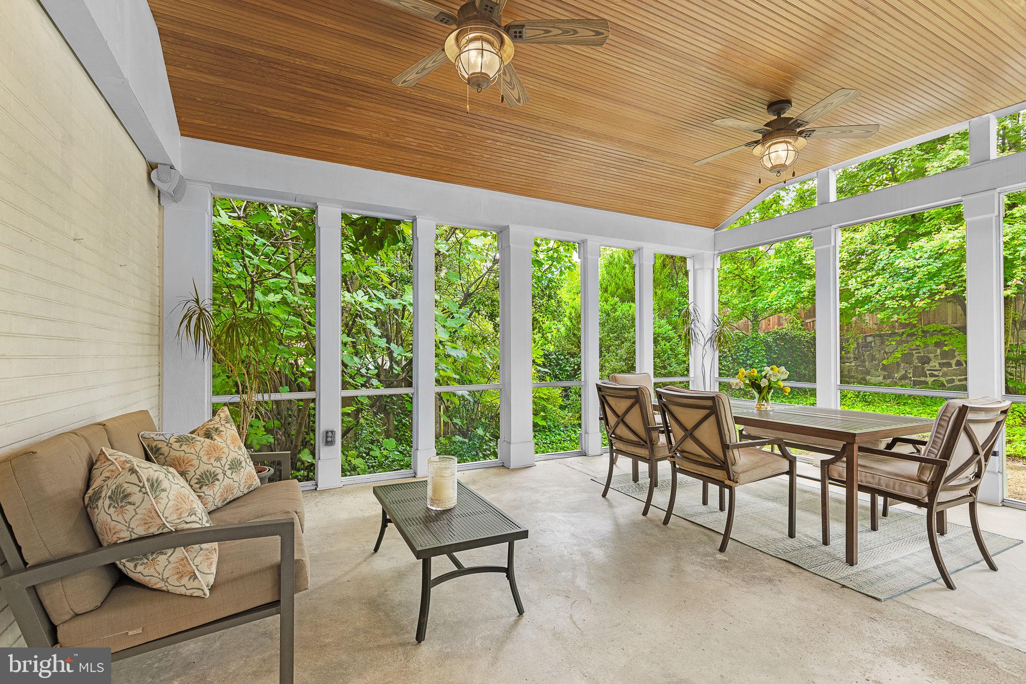 CLOVER - Residential