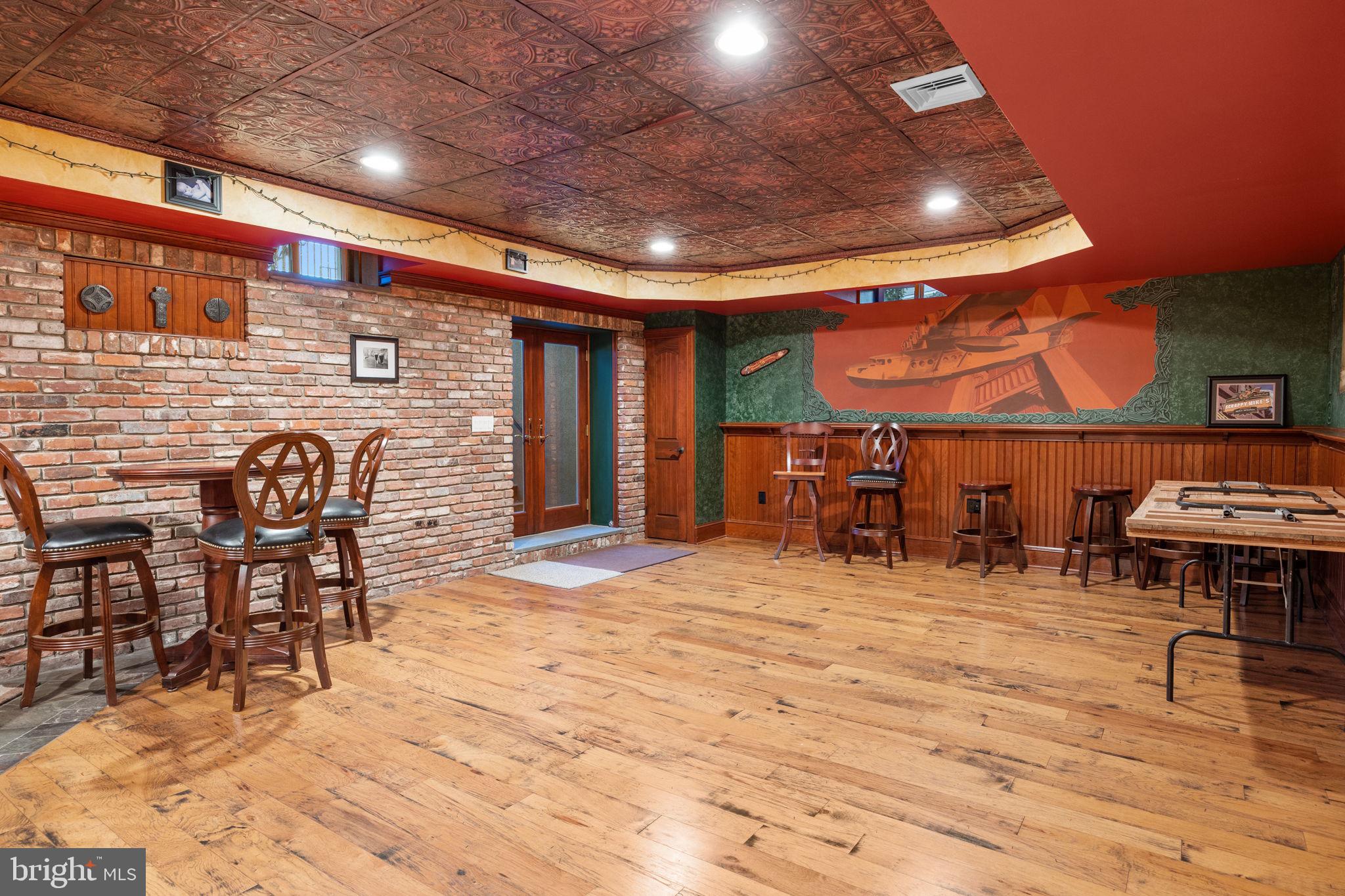 WOODS AT NORTHAMPTON - Residential