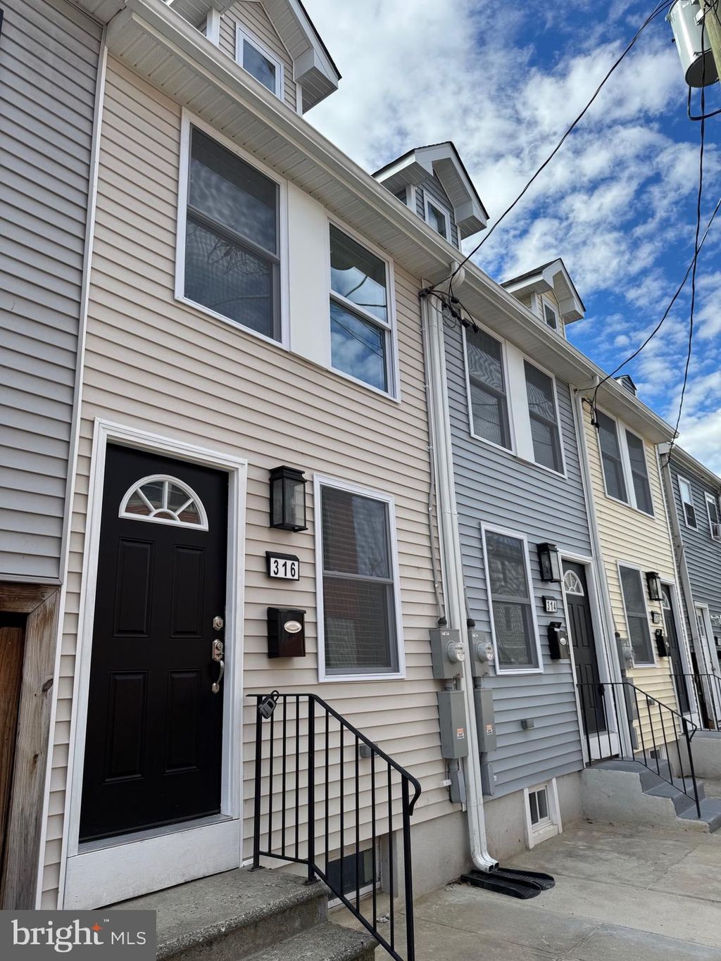 Photo of 316 Ridgeway Street, GLOUCESTER CITY, NJ 08030 (MLS # NJCD2103958)