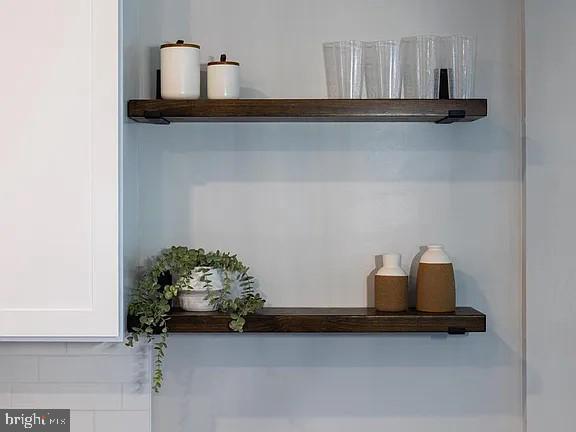 MOUNT WASHINGTON - Residential Lease