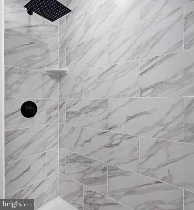 MOUNT WASHINGTON - Residential Lease