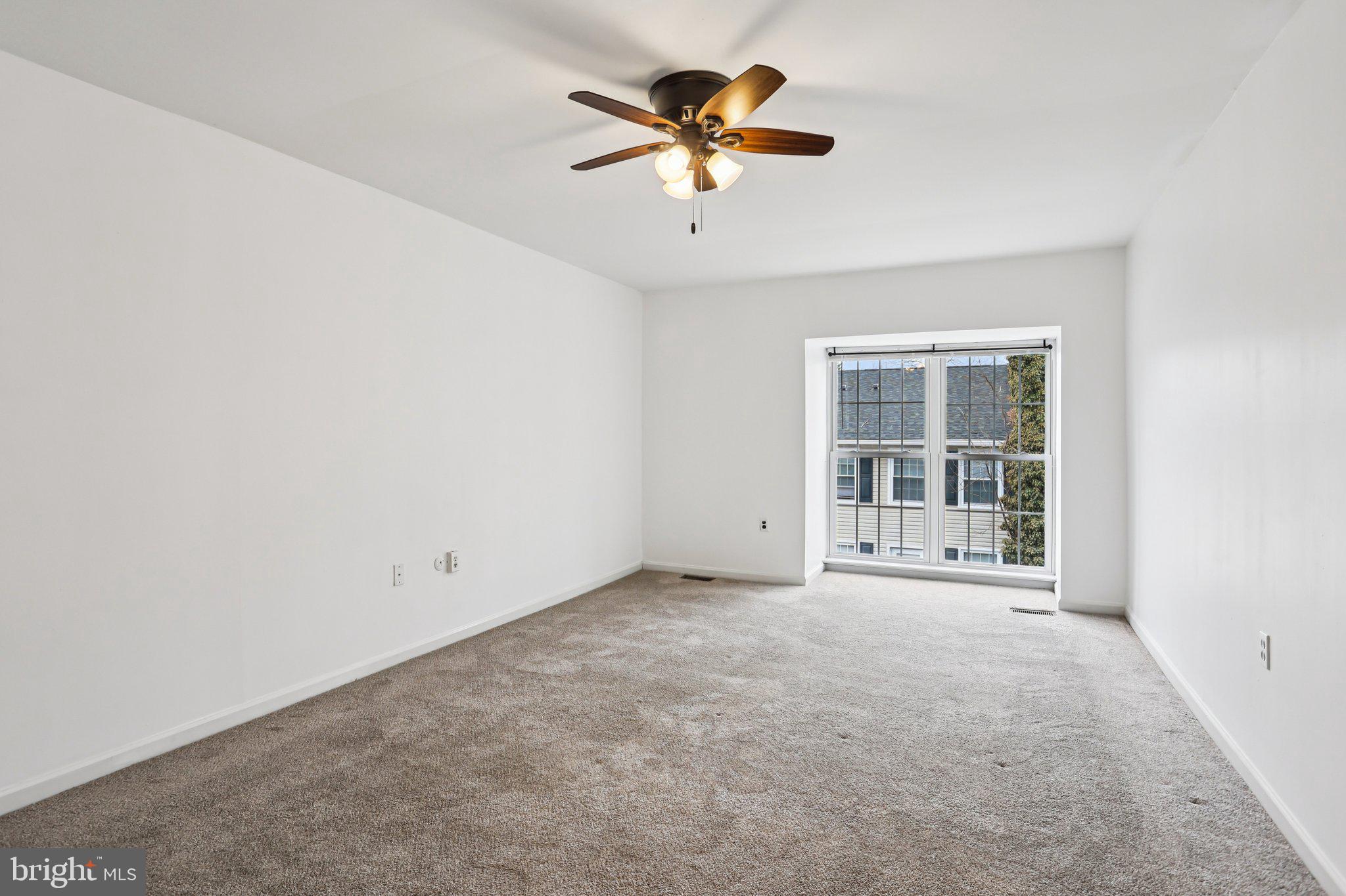 MIDDLETON PL - Residential