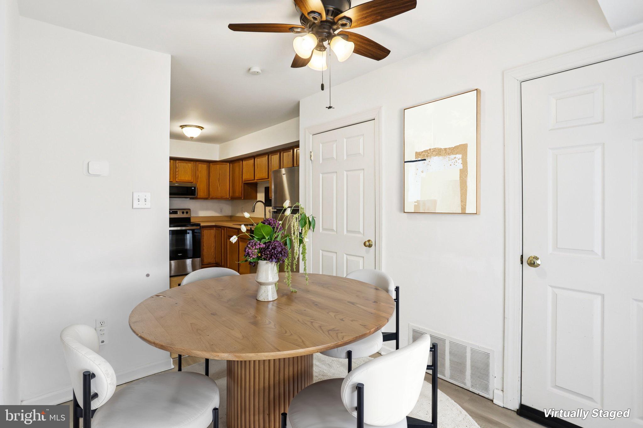 MIDDLETON PL - Residential