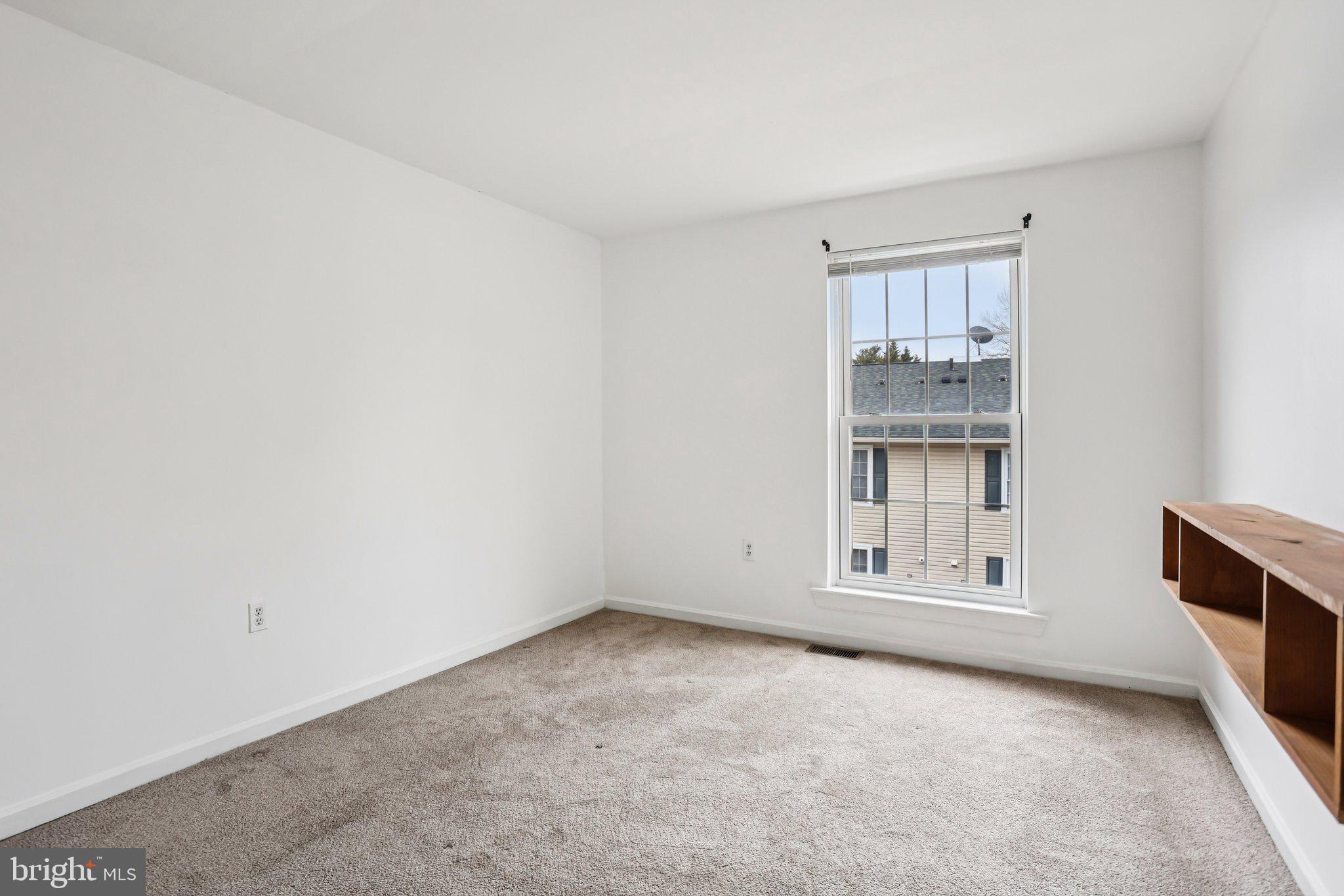 MIDDLETON PL - Residential