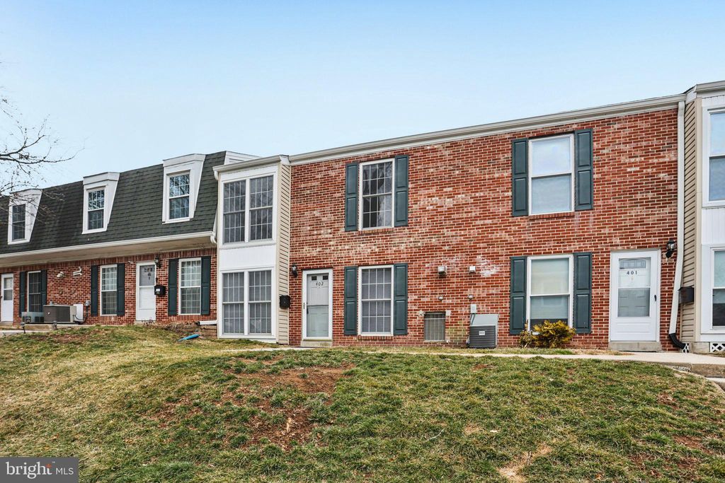 Photo of 402 Middleton Place, NORRISTOWN, PA 19403 (MLS # PAMC2169004)