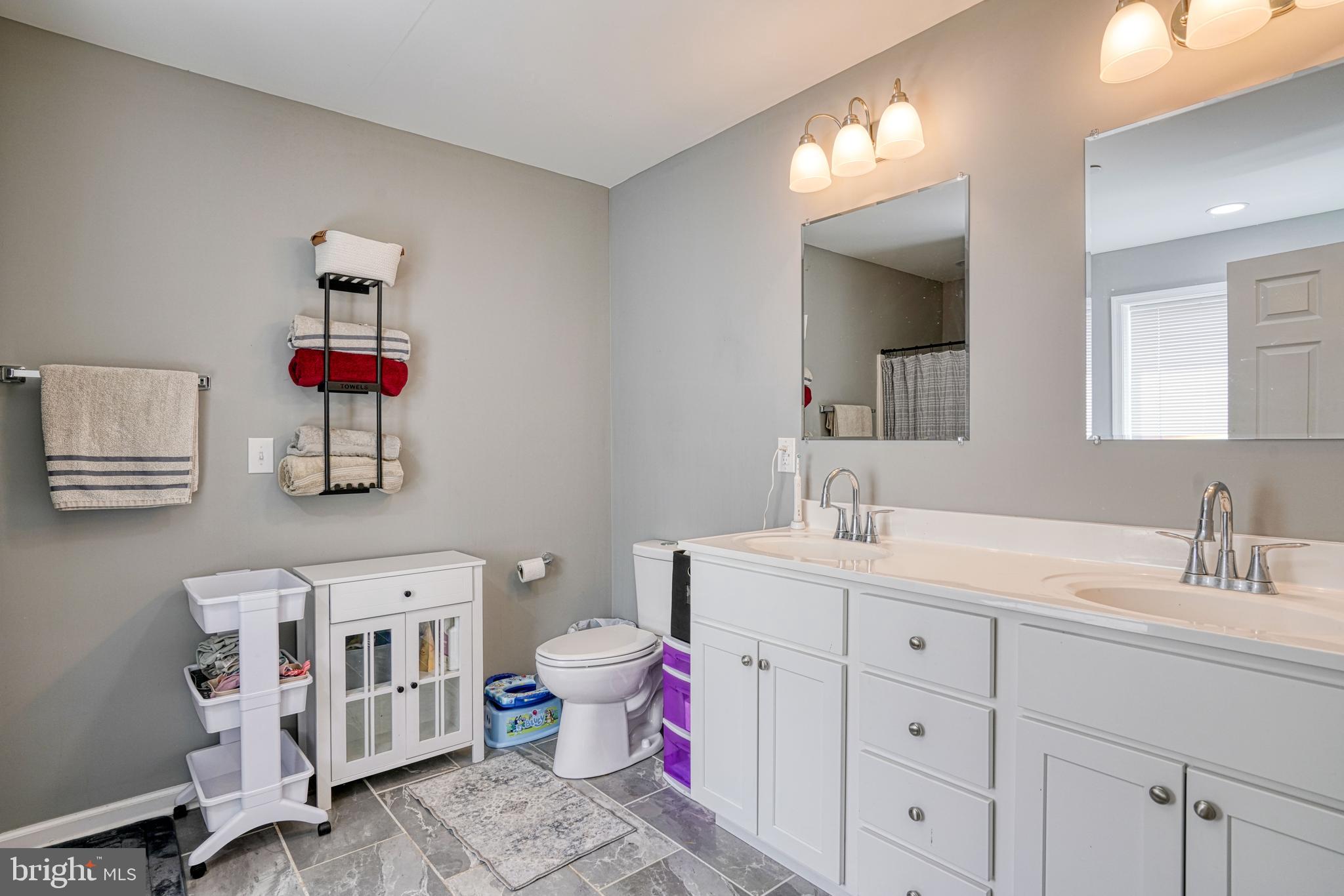 ROLLING ACRES - Residential