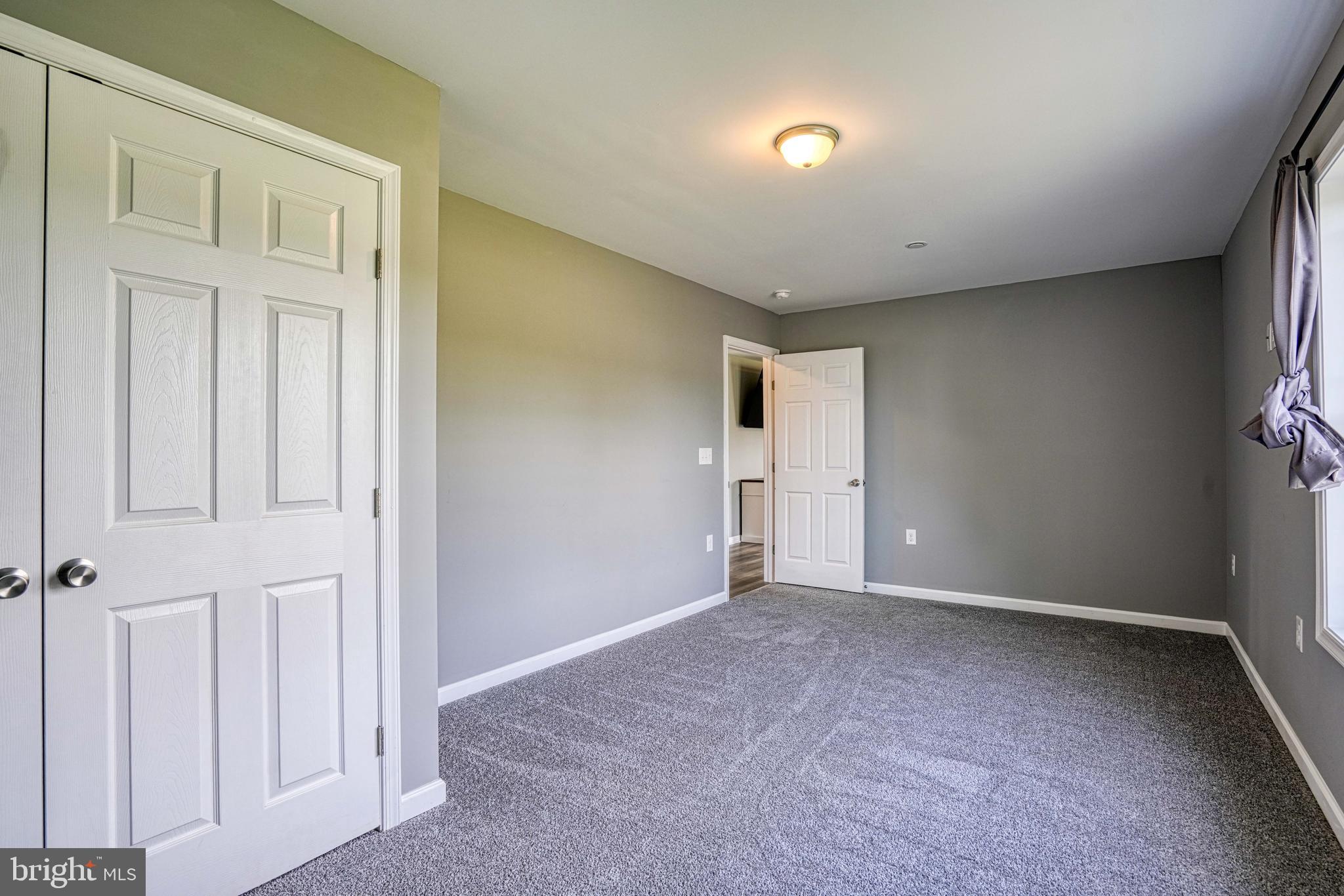 ROLLING ACRES - Residential