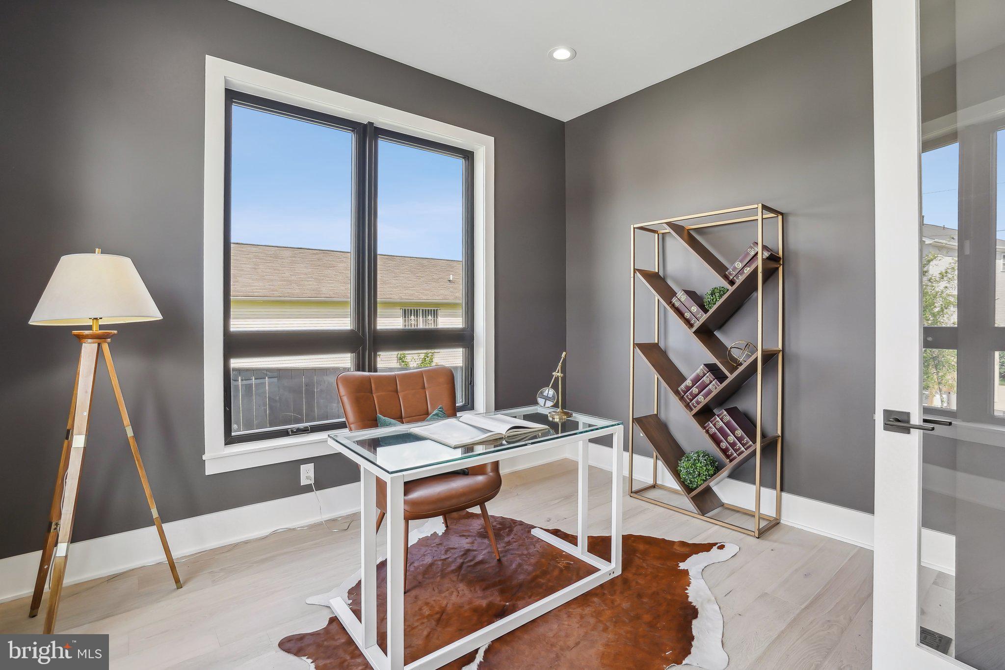 HOLMES - Residential