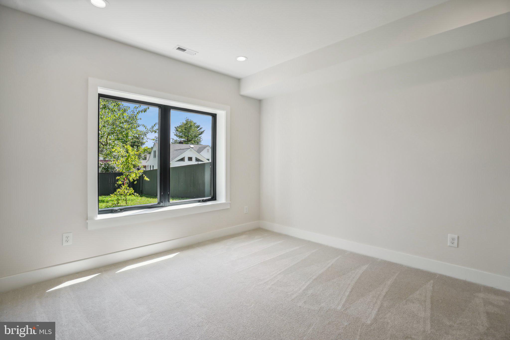 HOLMES - Residential