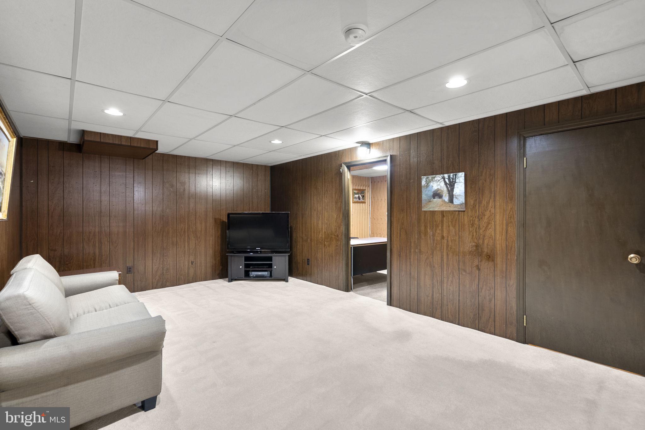 GUM SPRINGS FARM - Residential