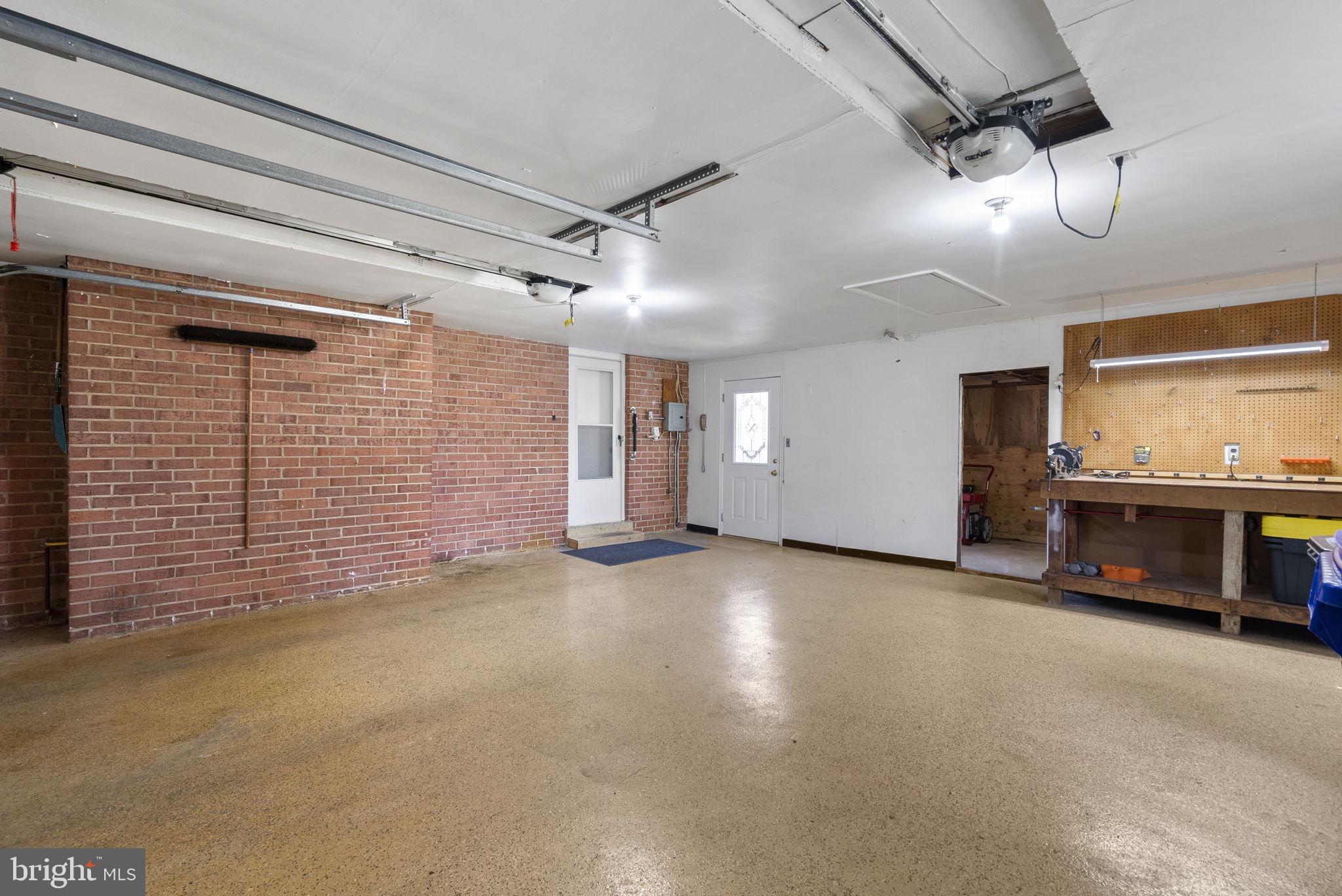 GUM SPRINGS FARM - Residential