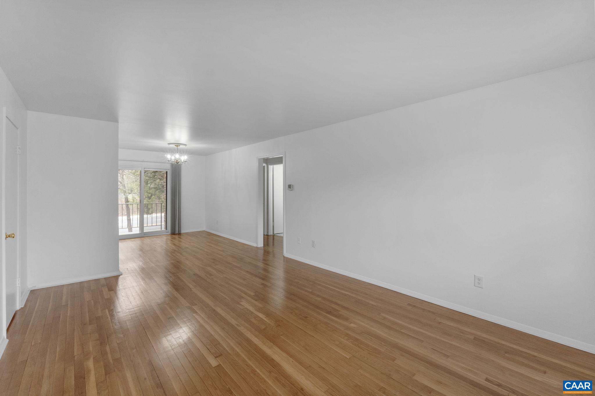 133 HESSIAN HILLS CIR 1