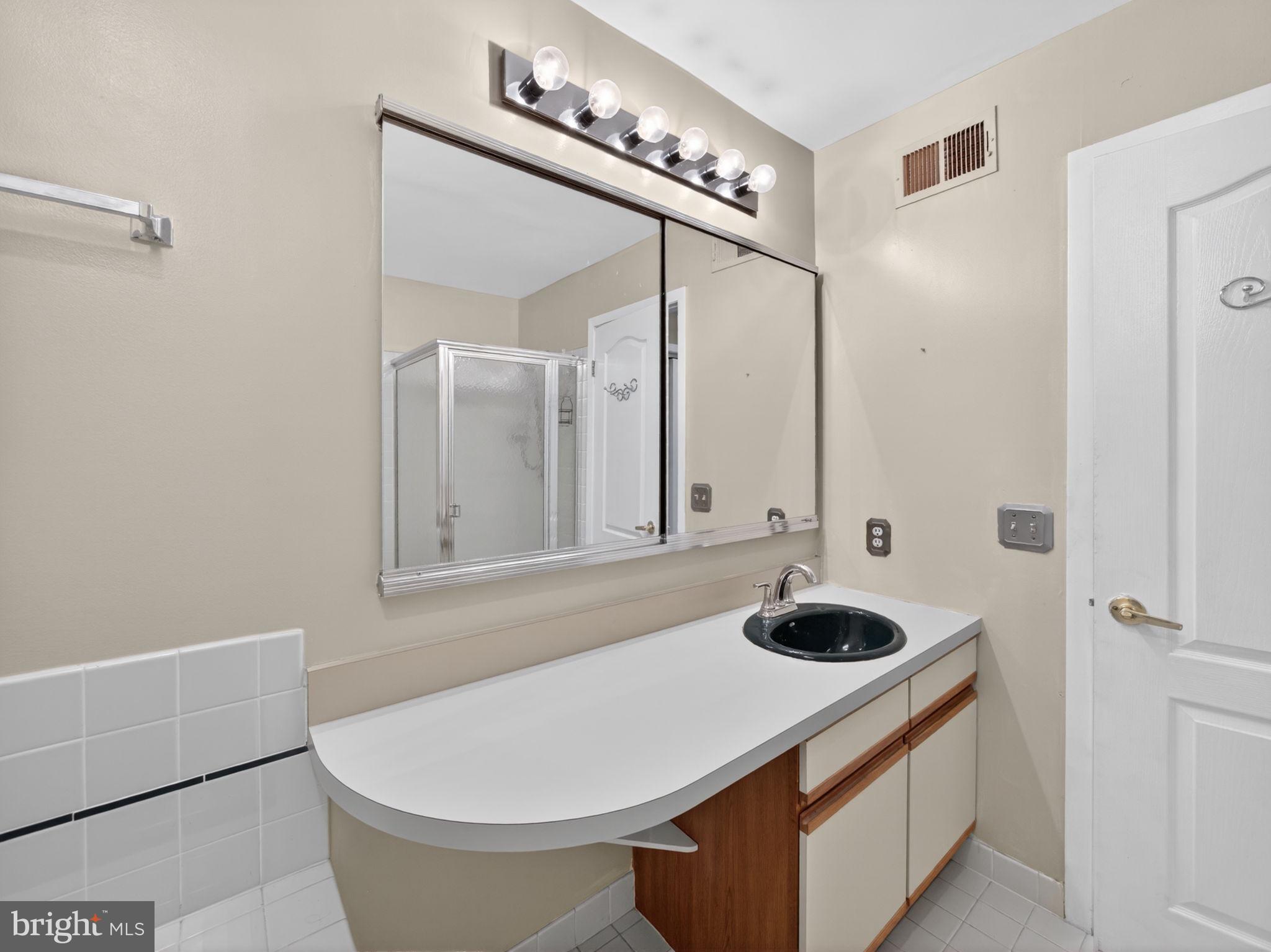 RIDINGS OF NORTHAM - Residential