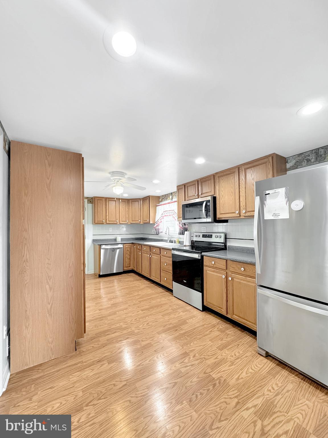 804 MAPLE AVENUE