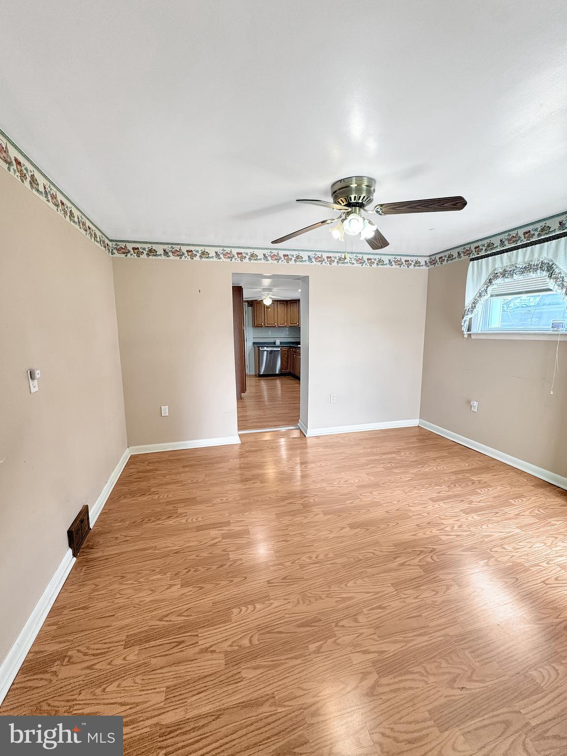 804 MAPLE AVENUE