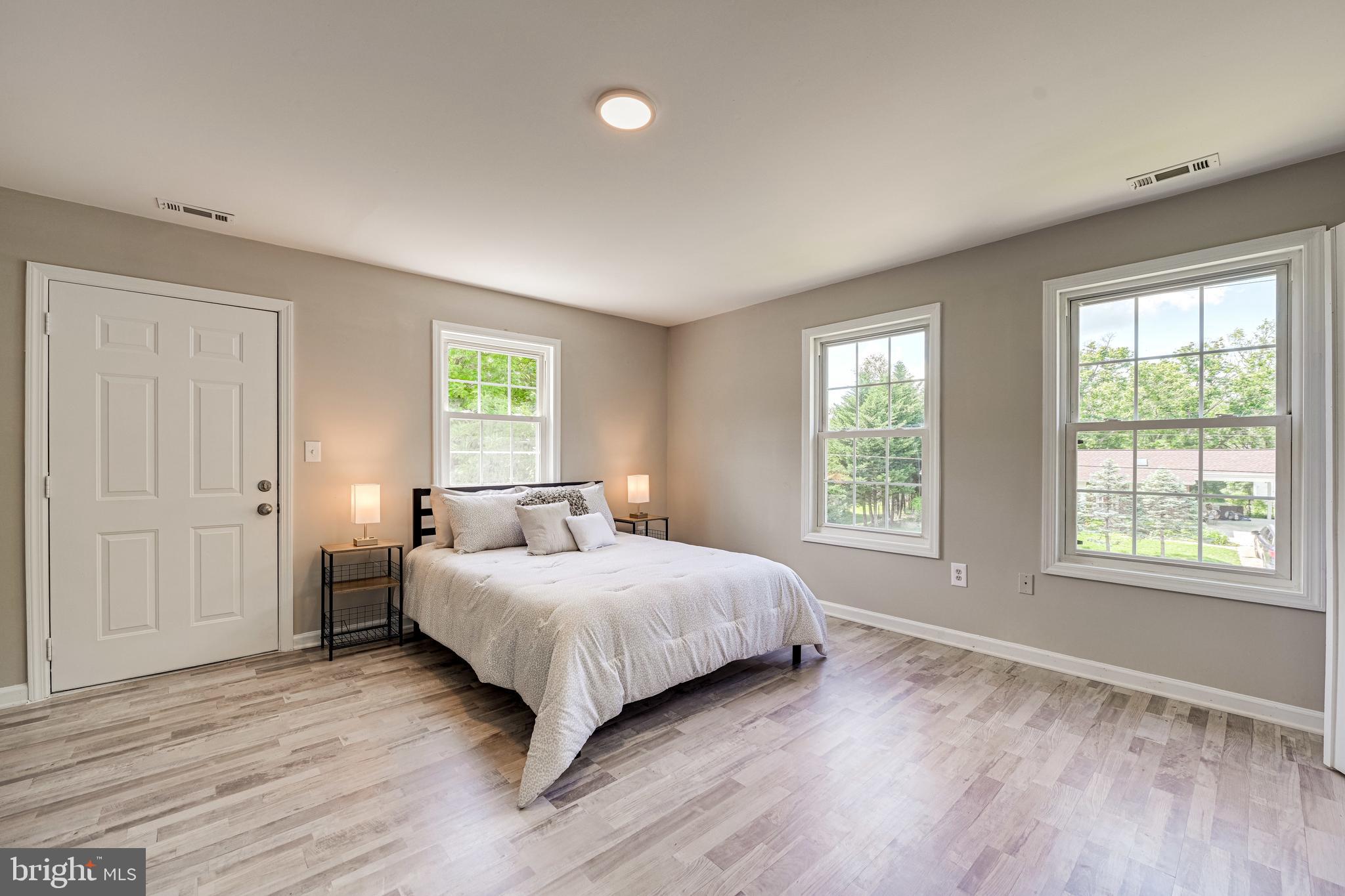 MOOREFIELD - Residential