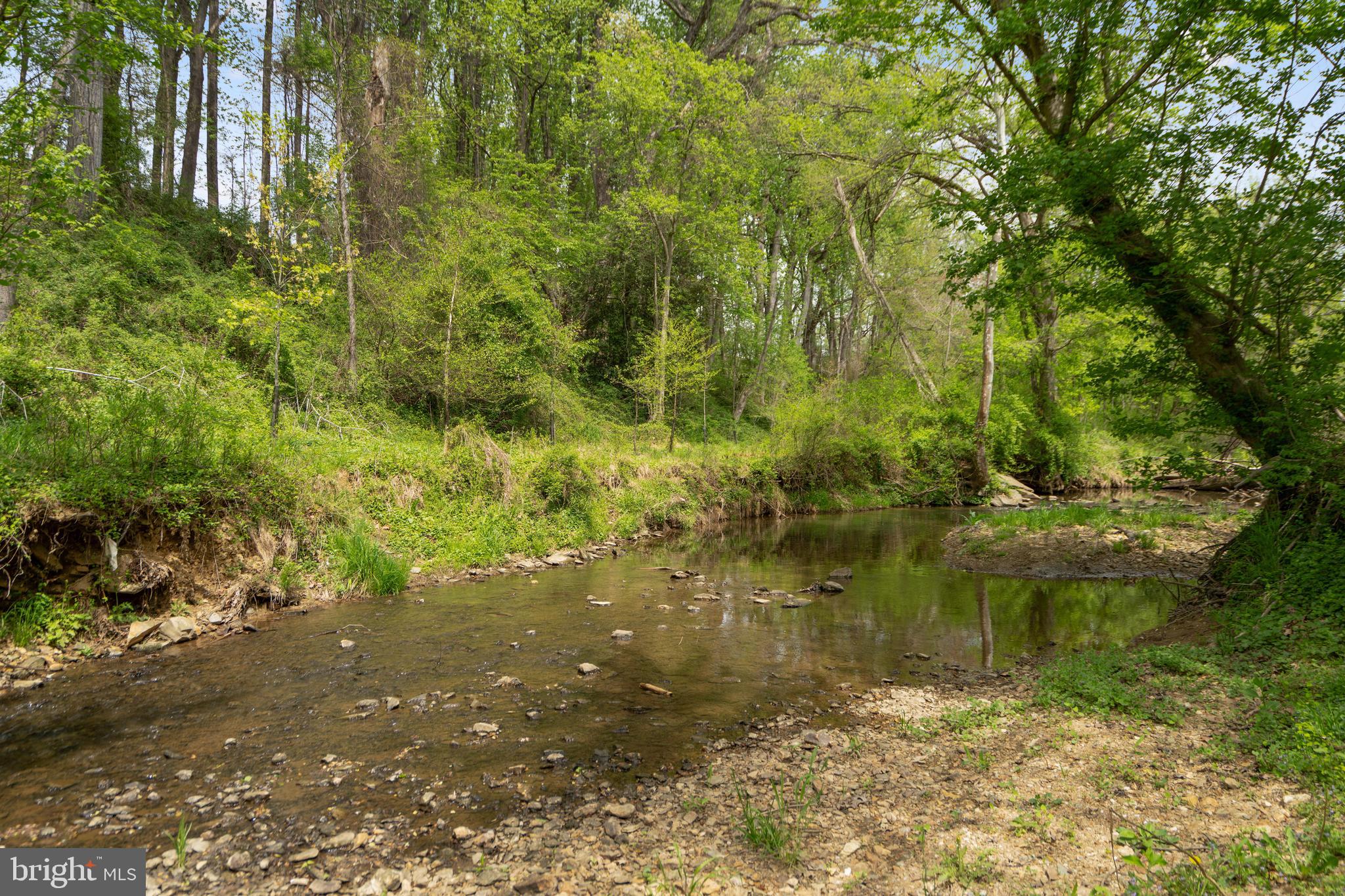 POTOMAC COMMONS - Residential