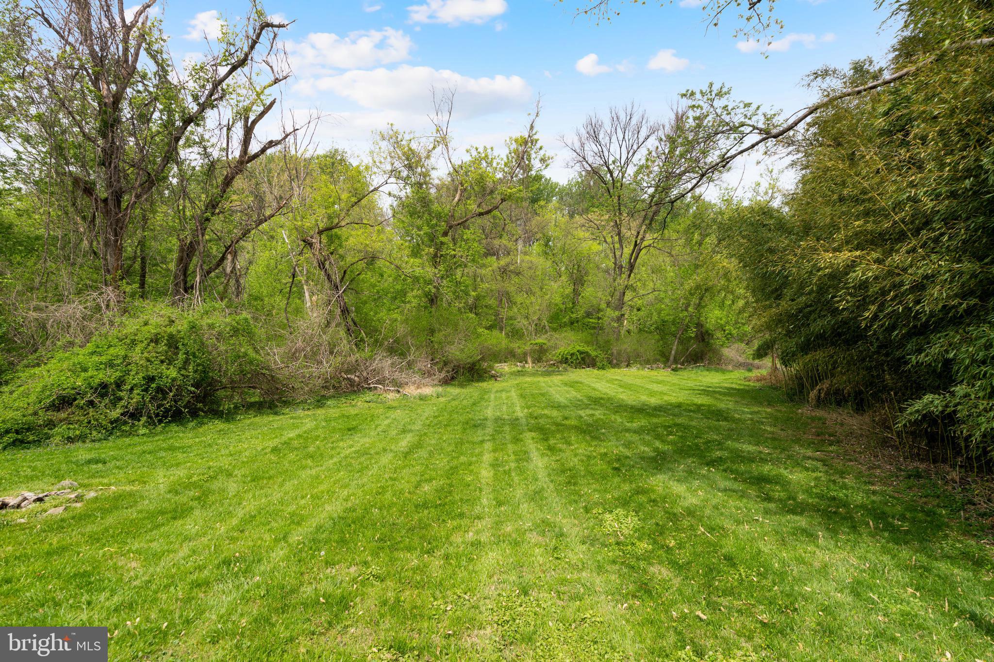 POTOMAC COMMONS - Residential