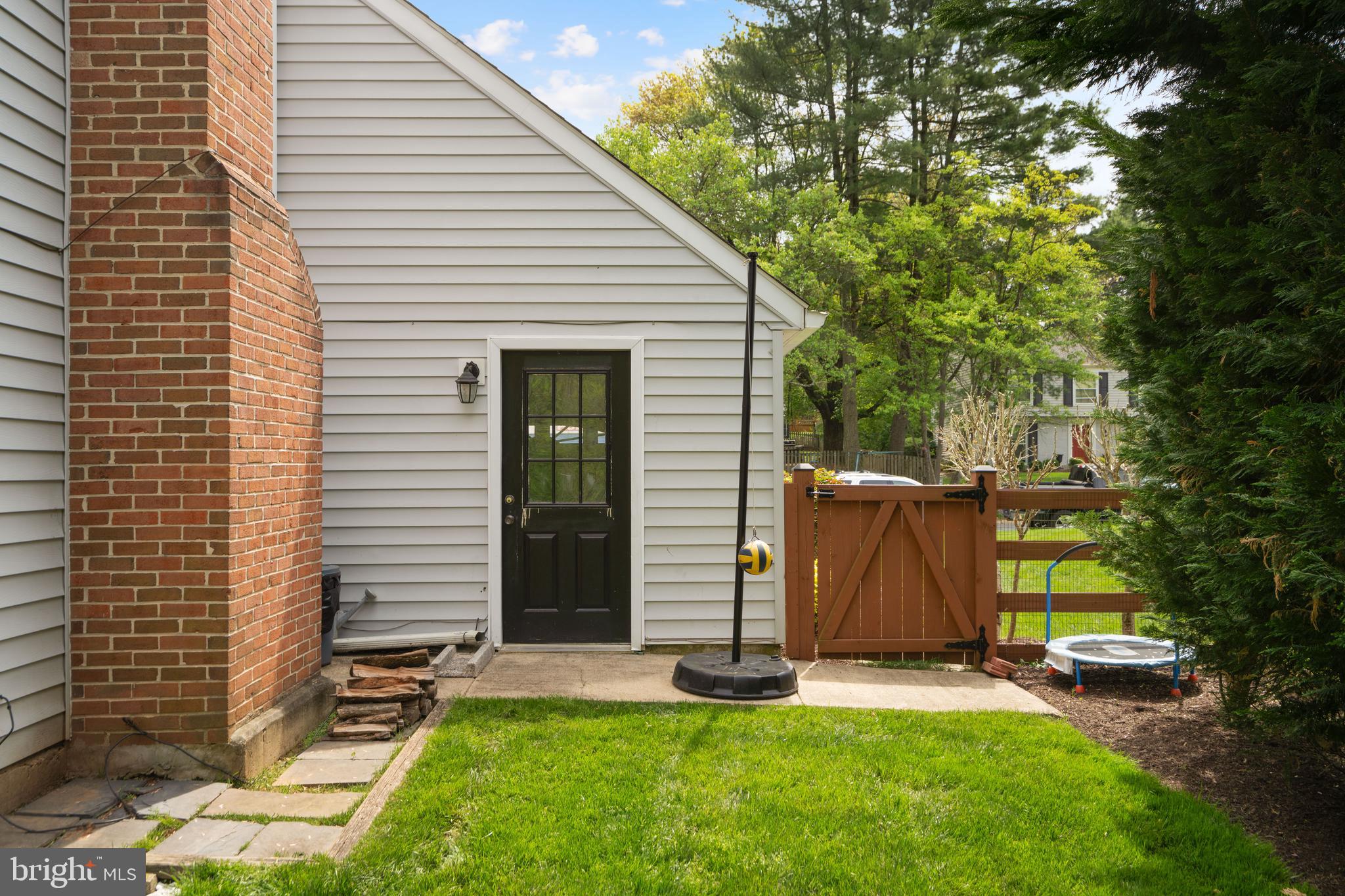 POTOMAC COMMONS - Residential