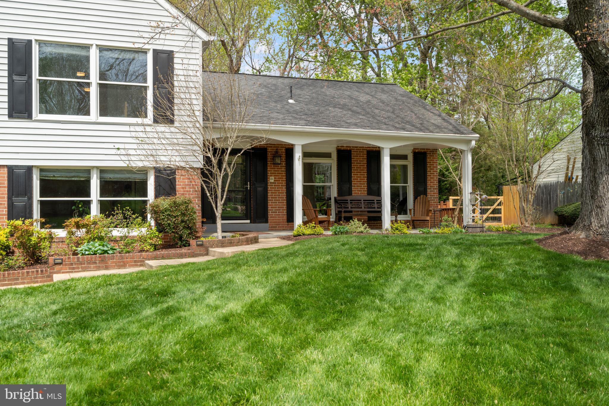 POTOMAC COMMONS - Residential