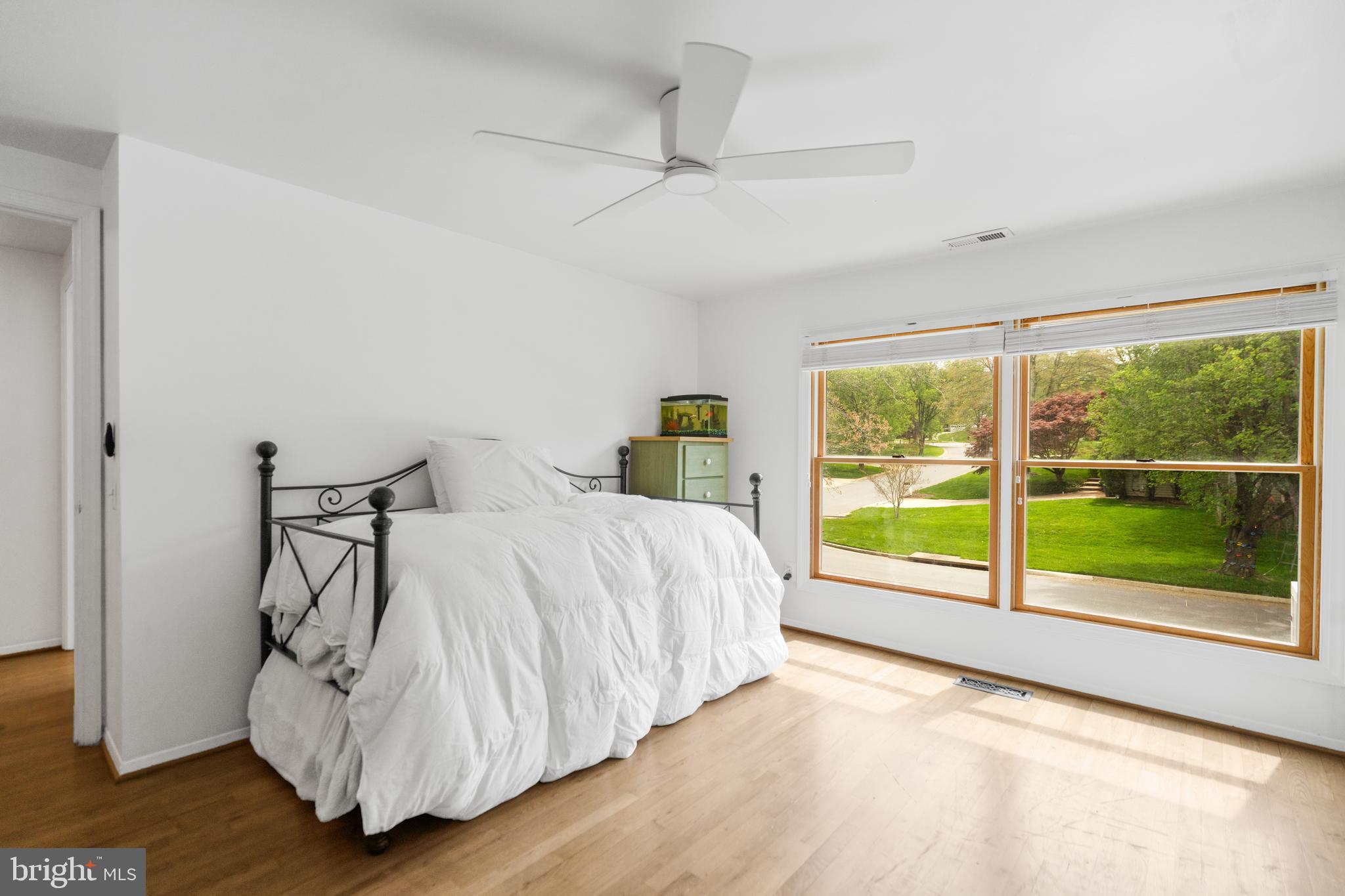 POTOMAC COMMONS - Residential