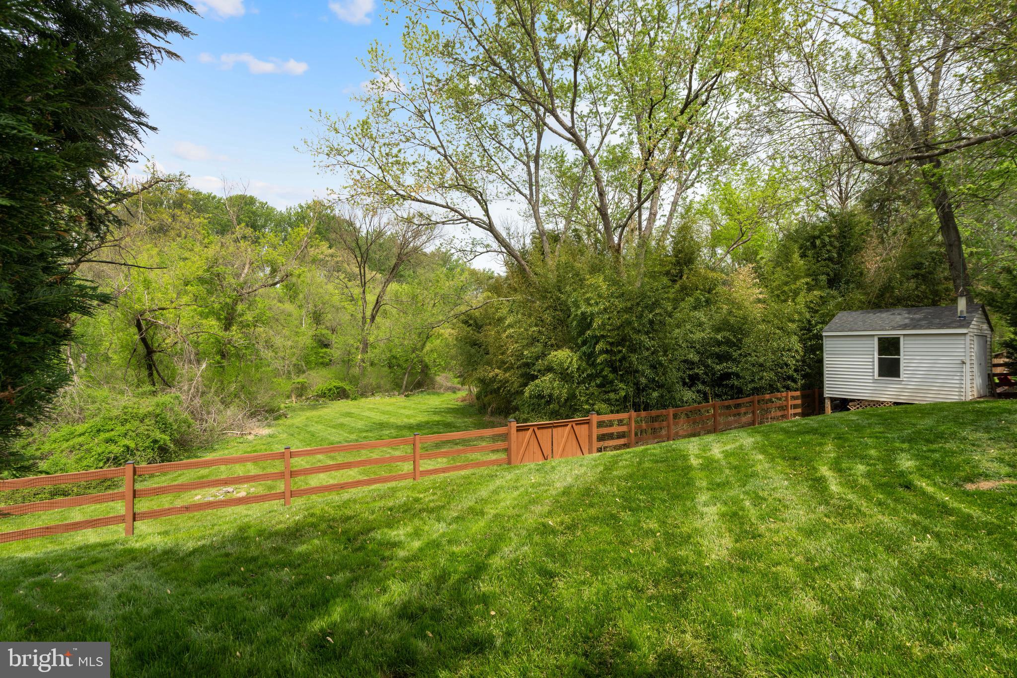 POTOMAC COMMONS - Residential