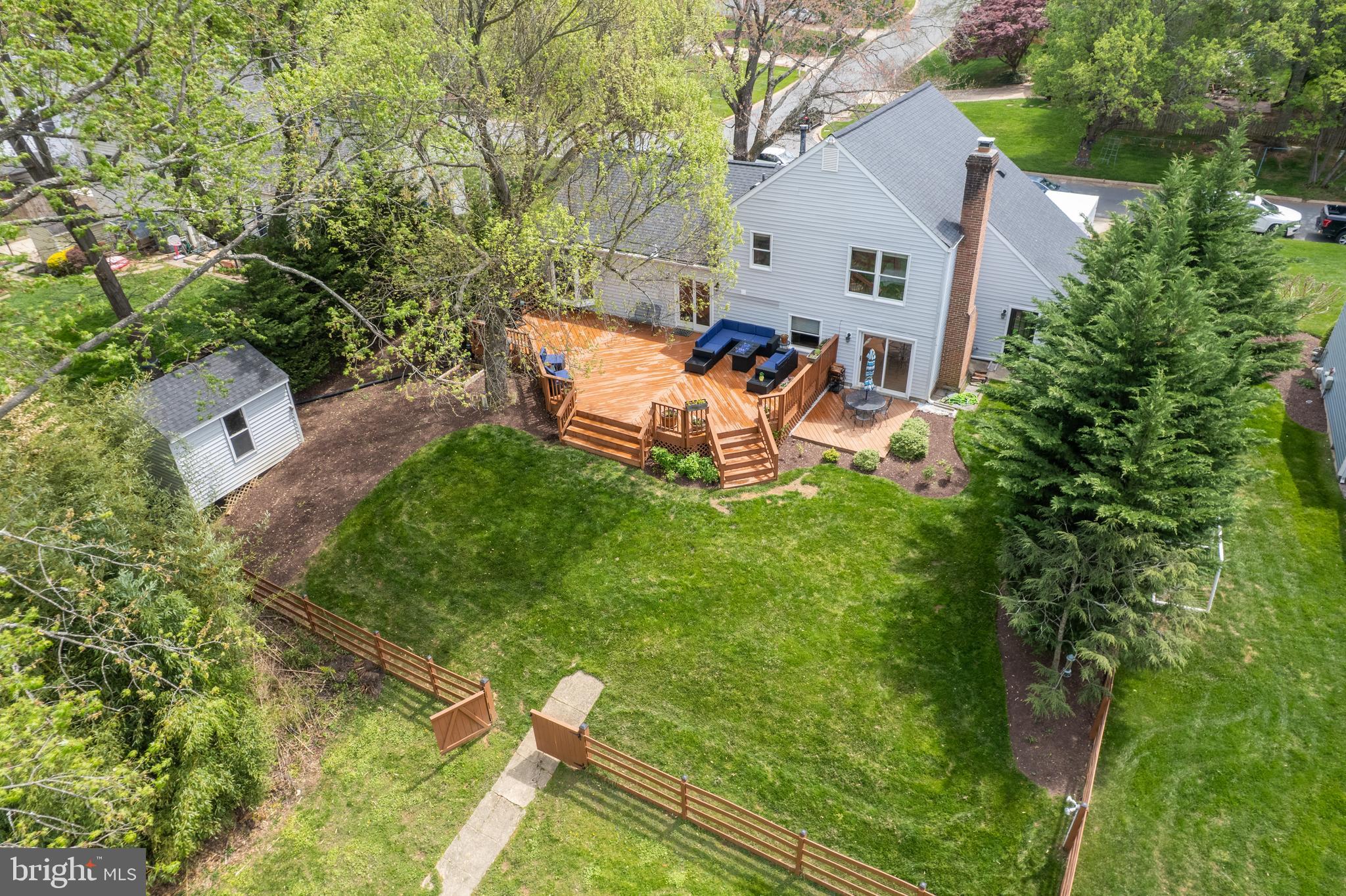 POTOMAC COMMONS - Residential