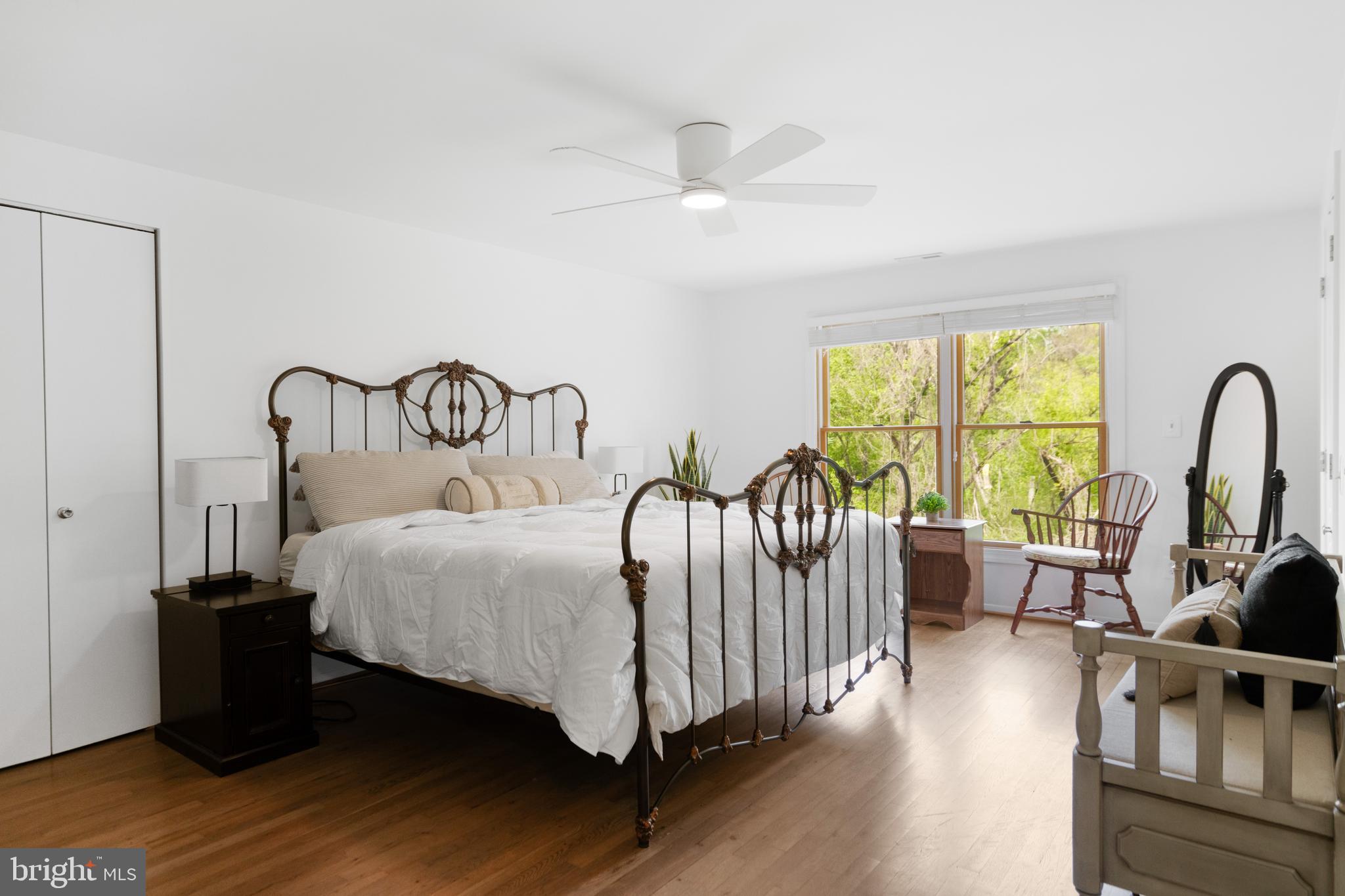 POTOMAC COMMONS - Residential