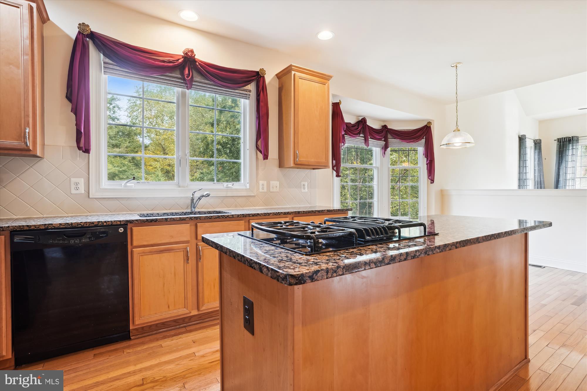 DOMINION VALLEY COUNTRY CLUB - Residential