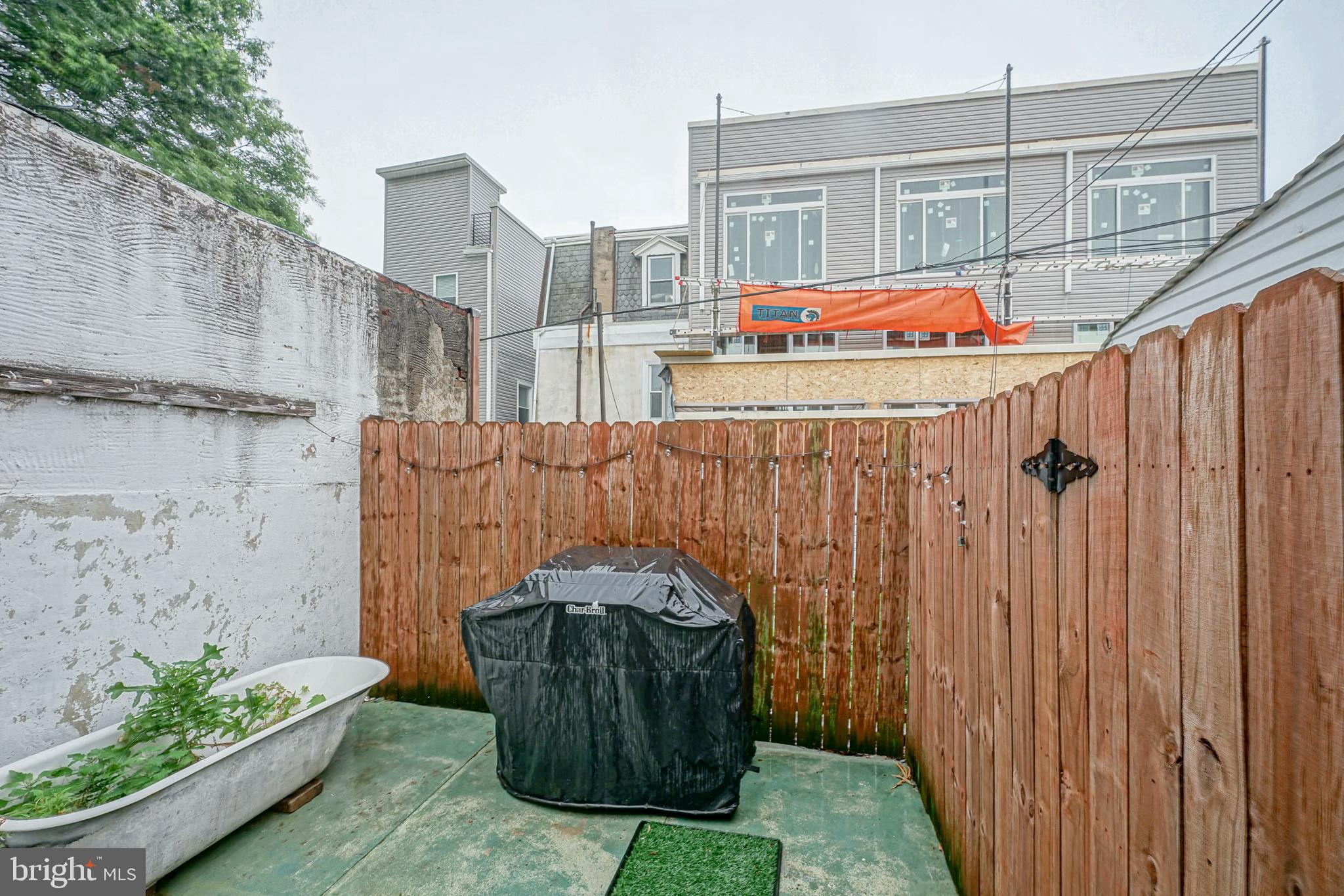 FISHTOWN - Residential Lease
