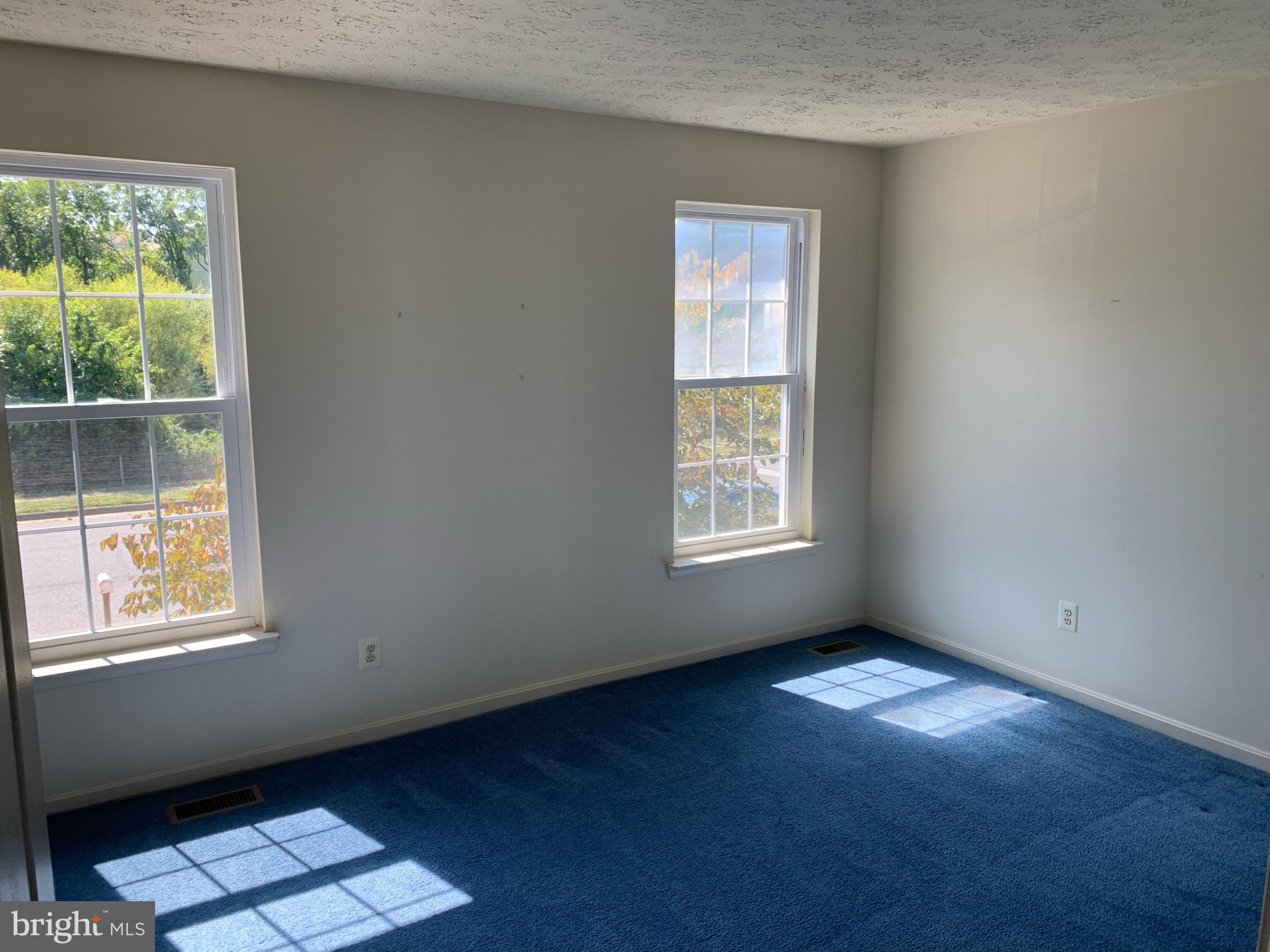 OAKHURST - Residential