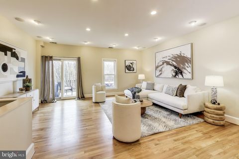 1324 10TH STREET NW WASHINGTON DC 20001