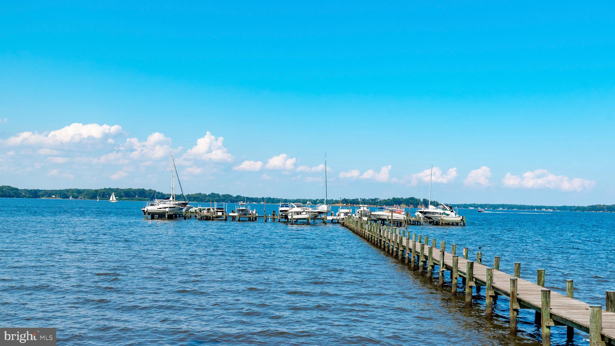 STONINGTON - Residential