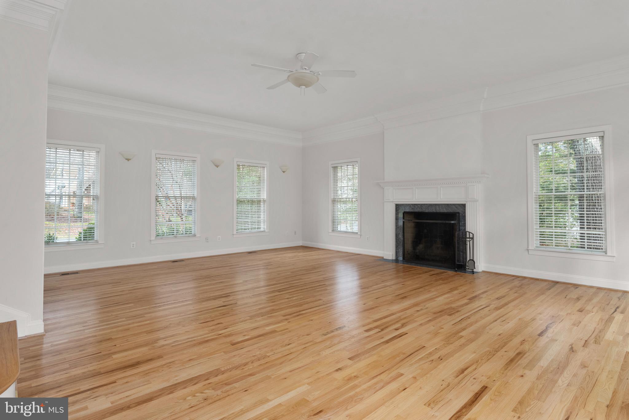 STONINGTON - Residential