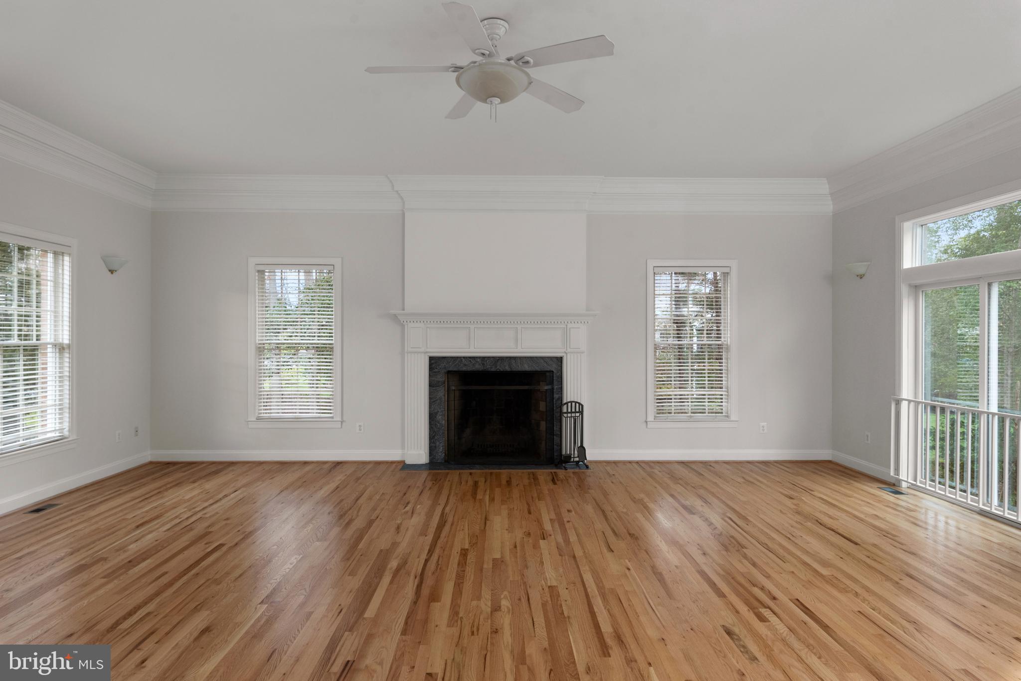 STONINGTON - Residential