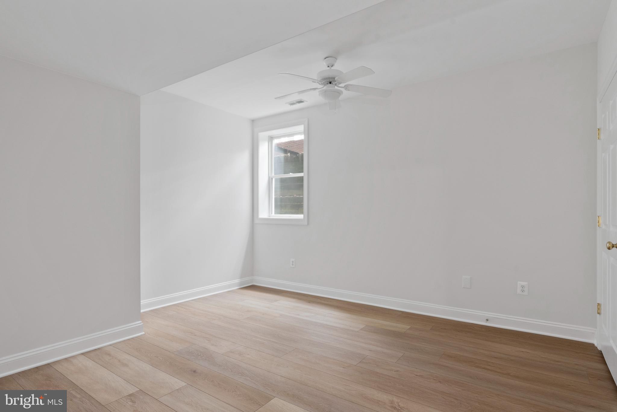 STONINGTON - Residential