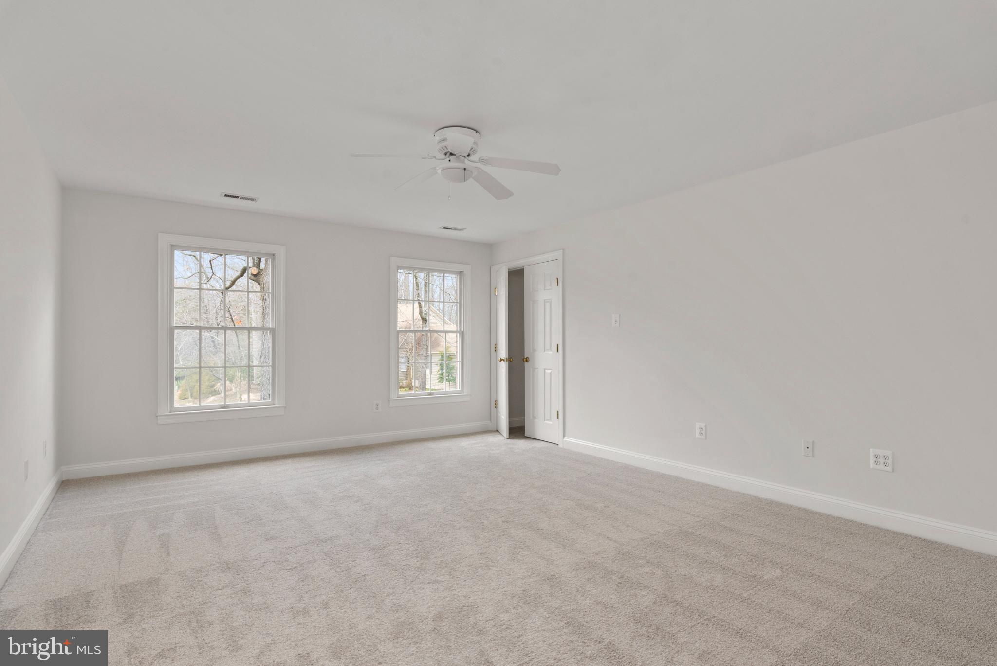 STONINGTON - Residential