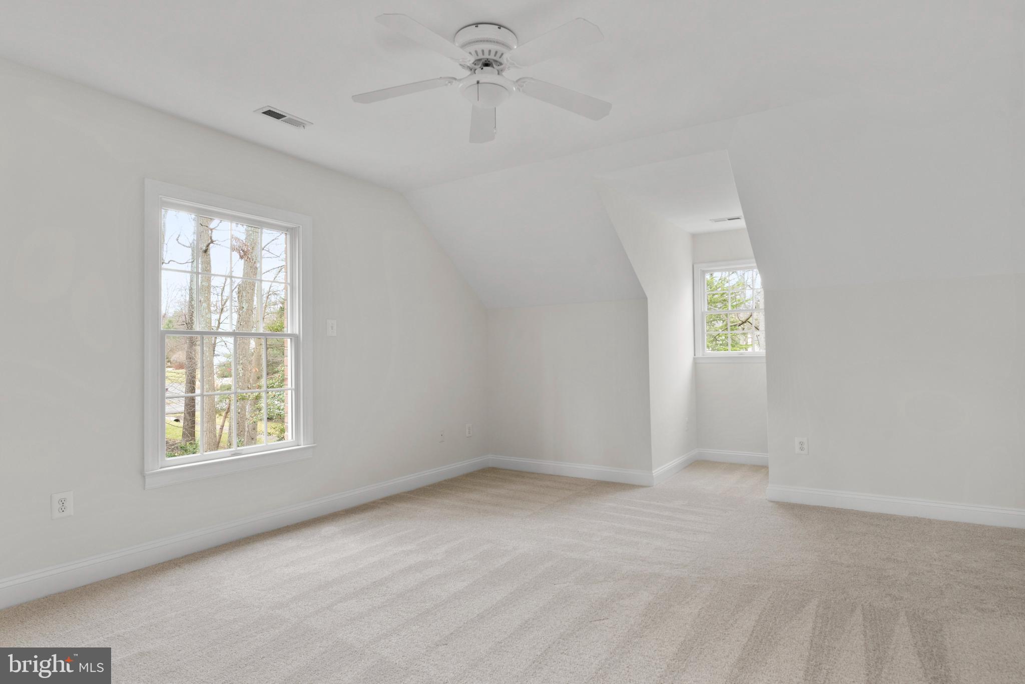 STONINGTON - Residential