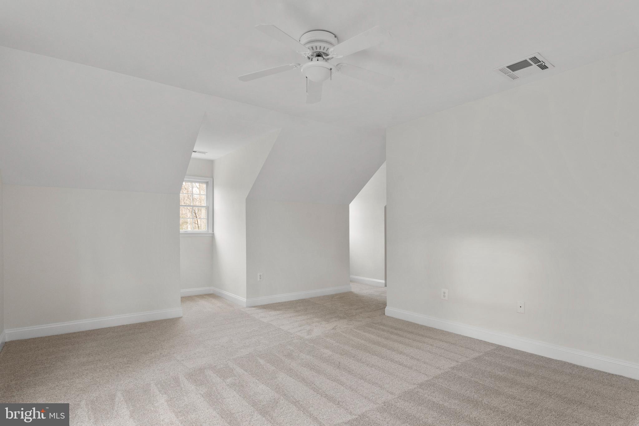 STONINGTON - Residential