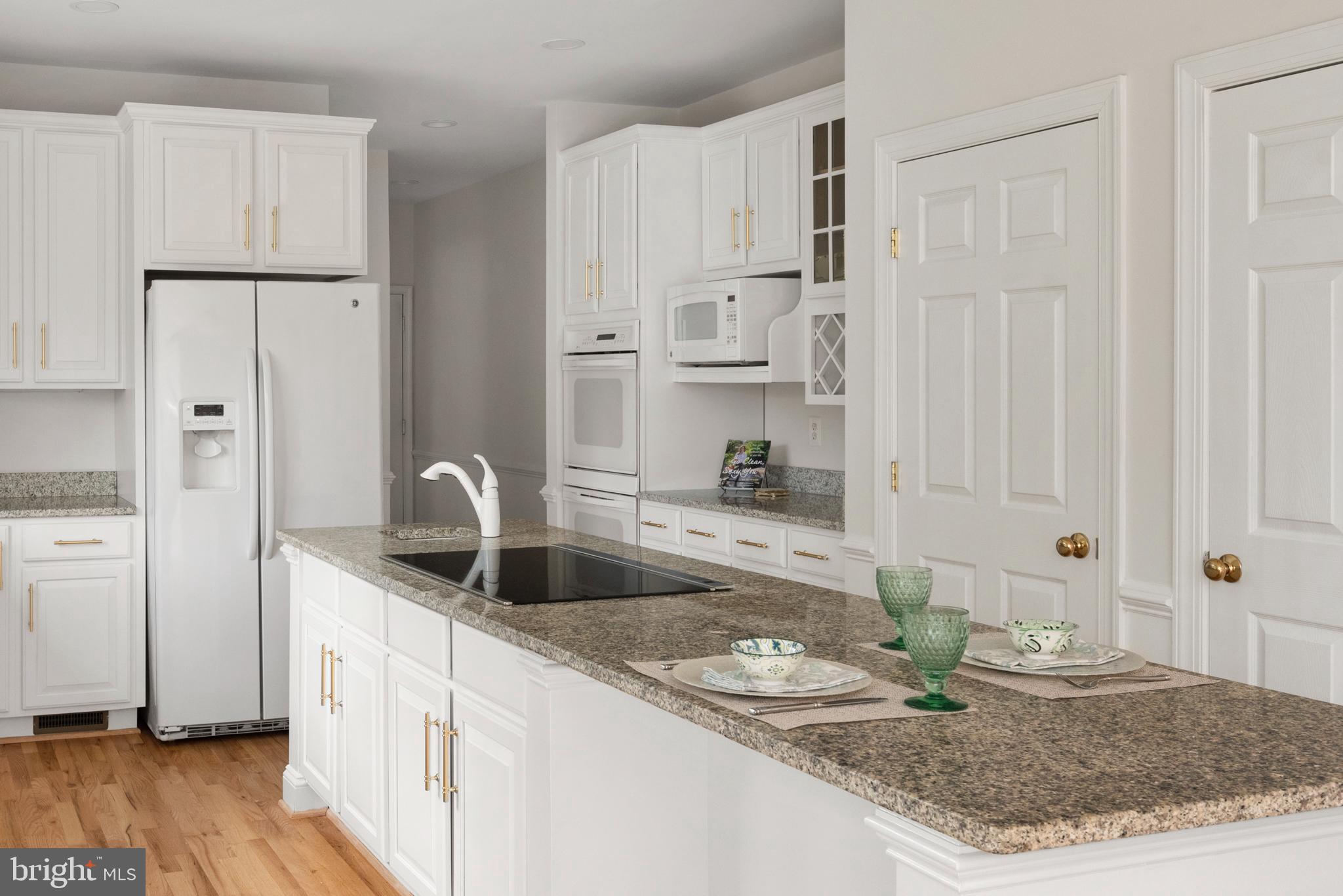 STONINGTON - Residential