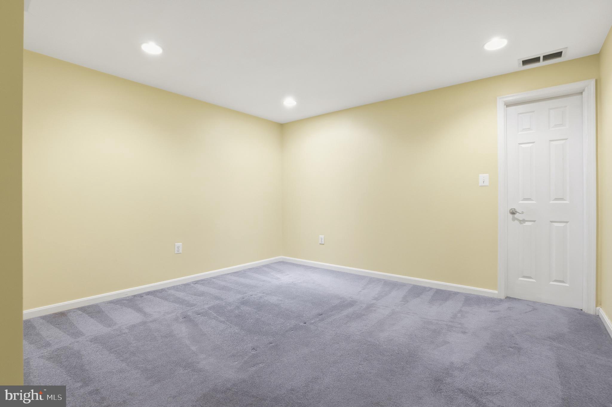 GABLE FIELD - Residential Lease