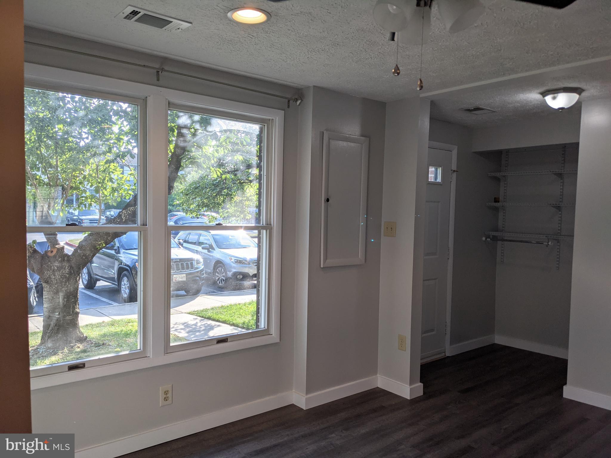 GLADE TOWN - Residential