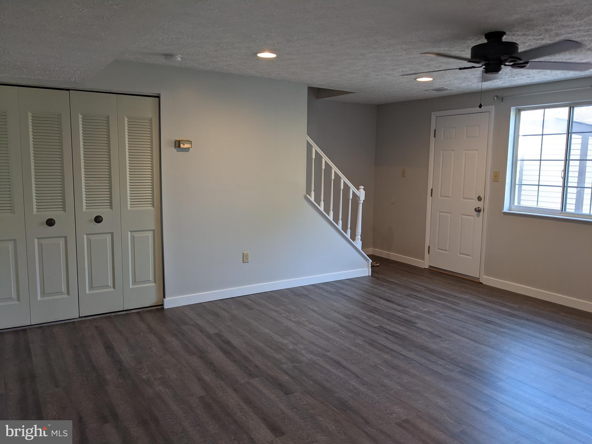 GLADE TOWN - Residential