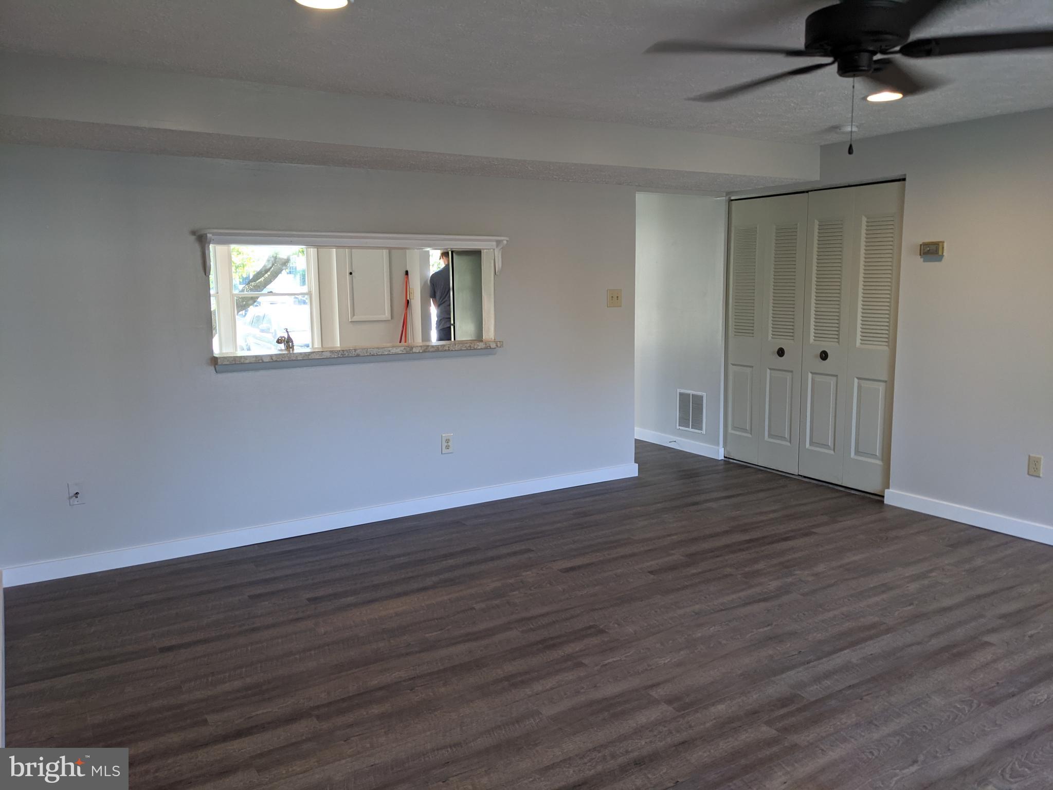 GLADE TOWN - Residential